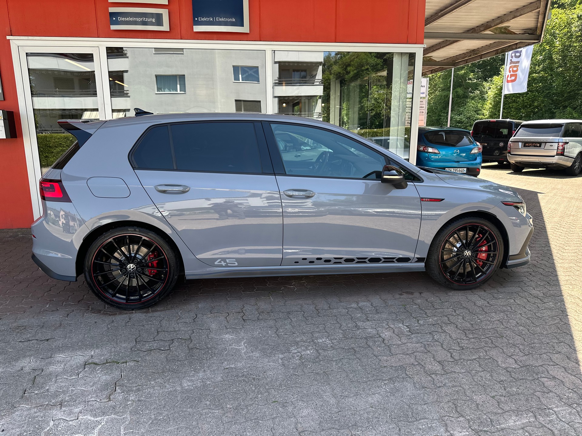 VW Golf 2.0 TSI GTI Clubsport 45 DSG-image-1