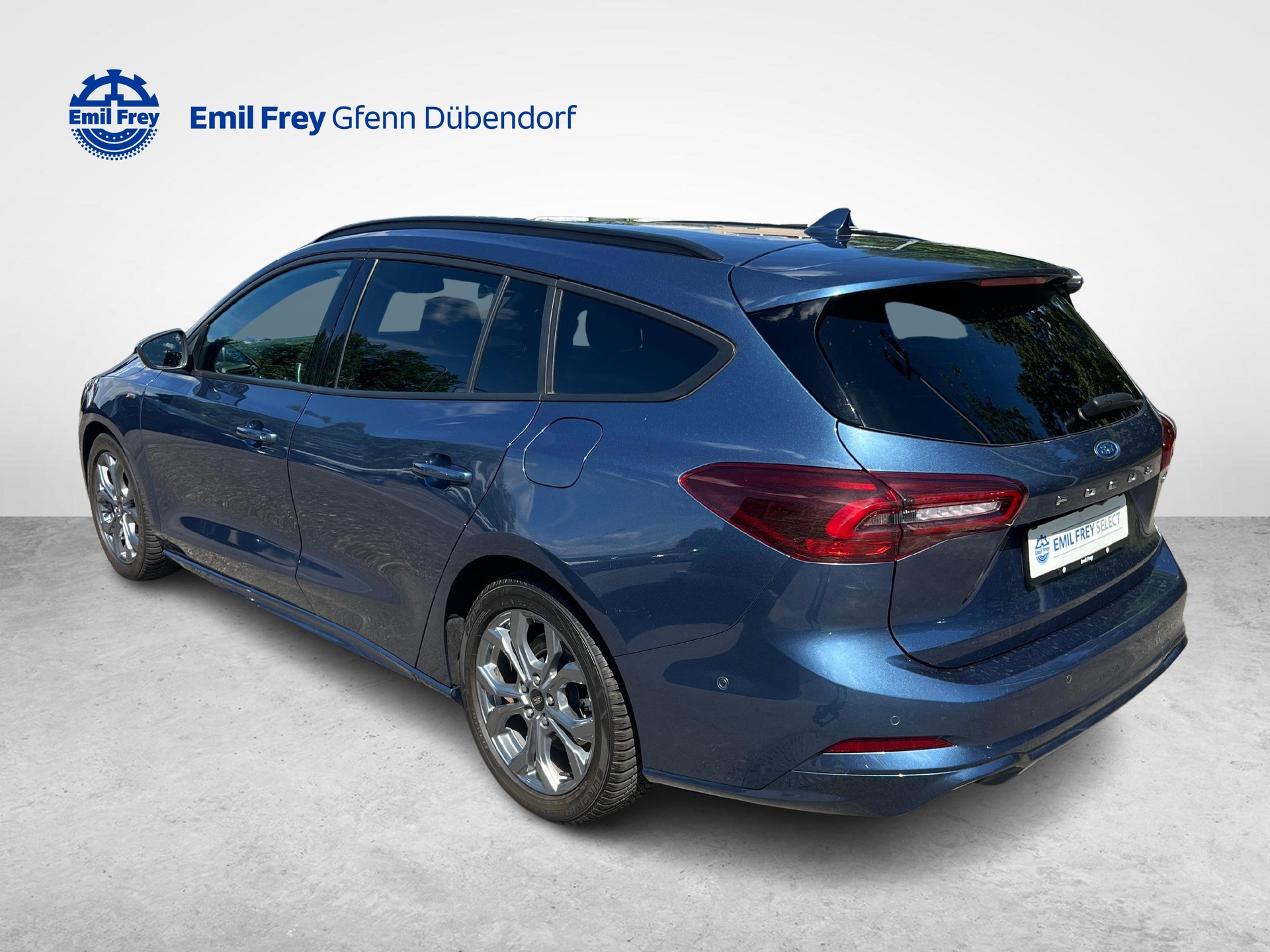 FORD Focus Station Wagon 1.0i EcoB Hybrid 155 ST-Line-image-3