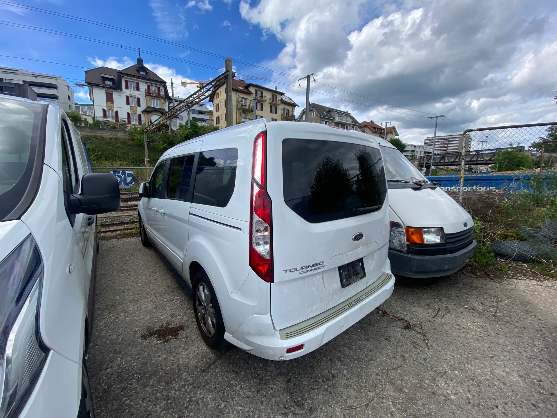 FORD Grand Tourneo Connect 1.5 TDCi Trend Powershift-image-6