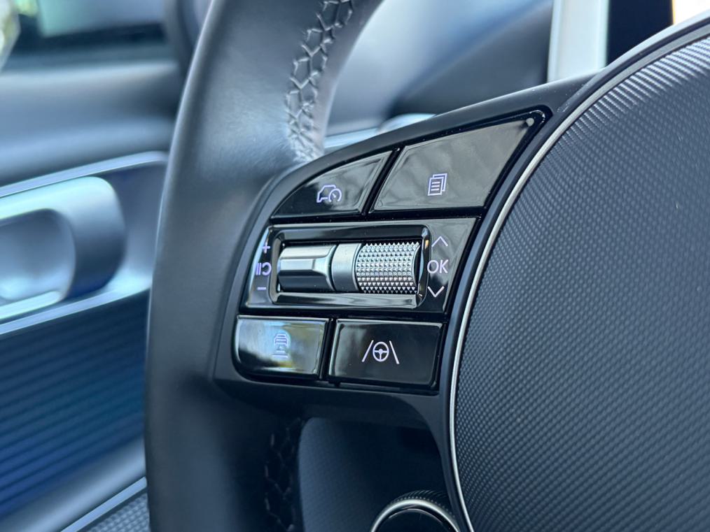 HYUNDAI Ioniq 6 77kWh Amplia-image-6