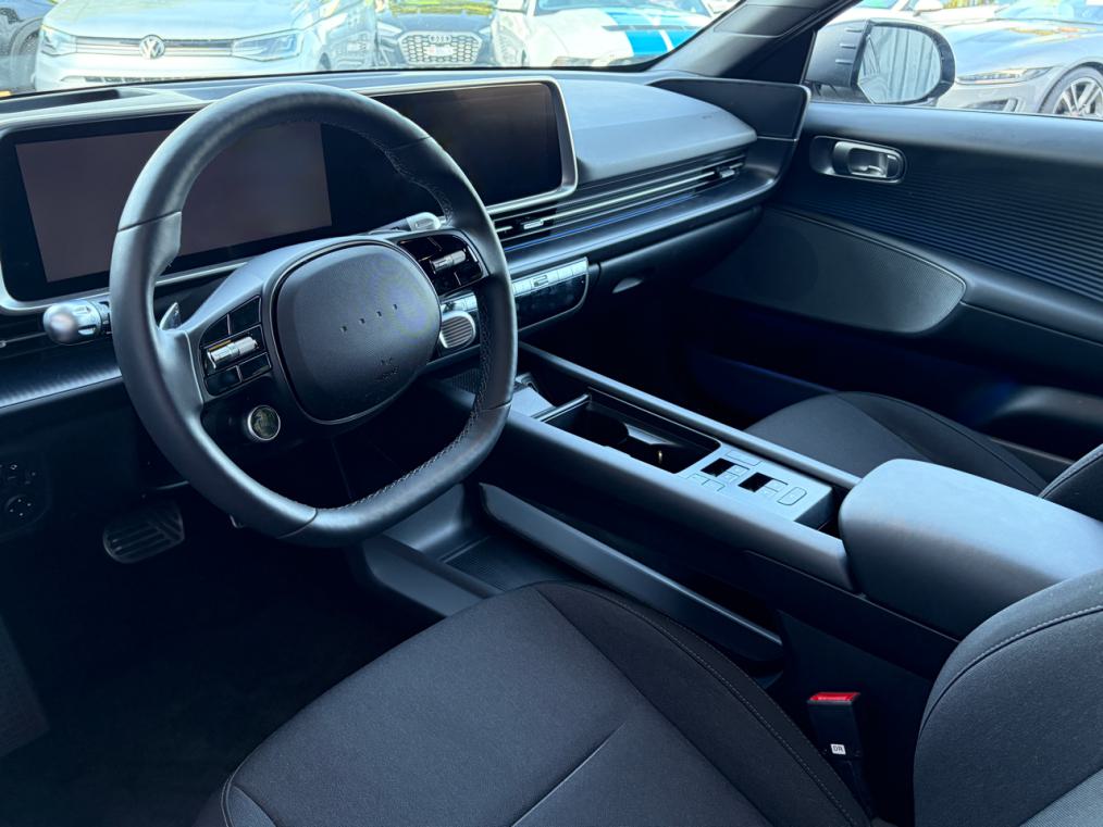 HYUNDAI Ioniq 6 77kWh Amplia-image-3