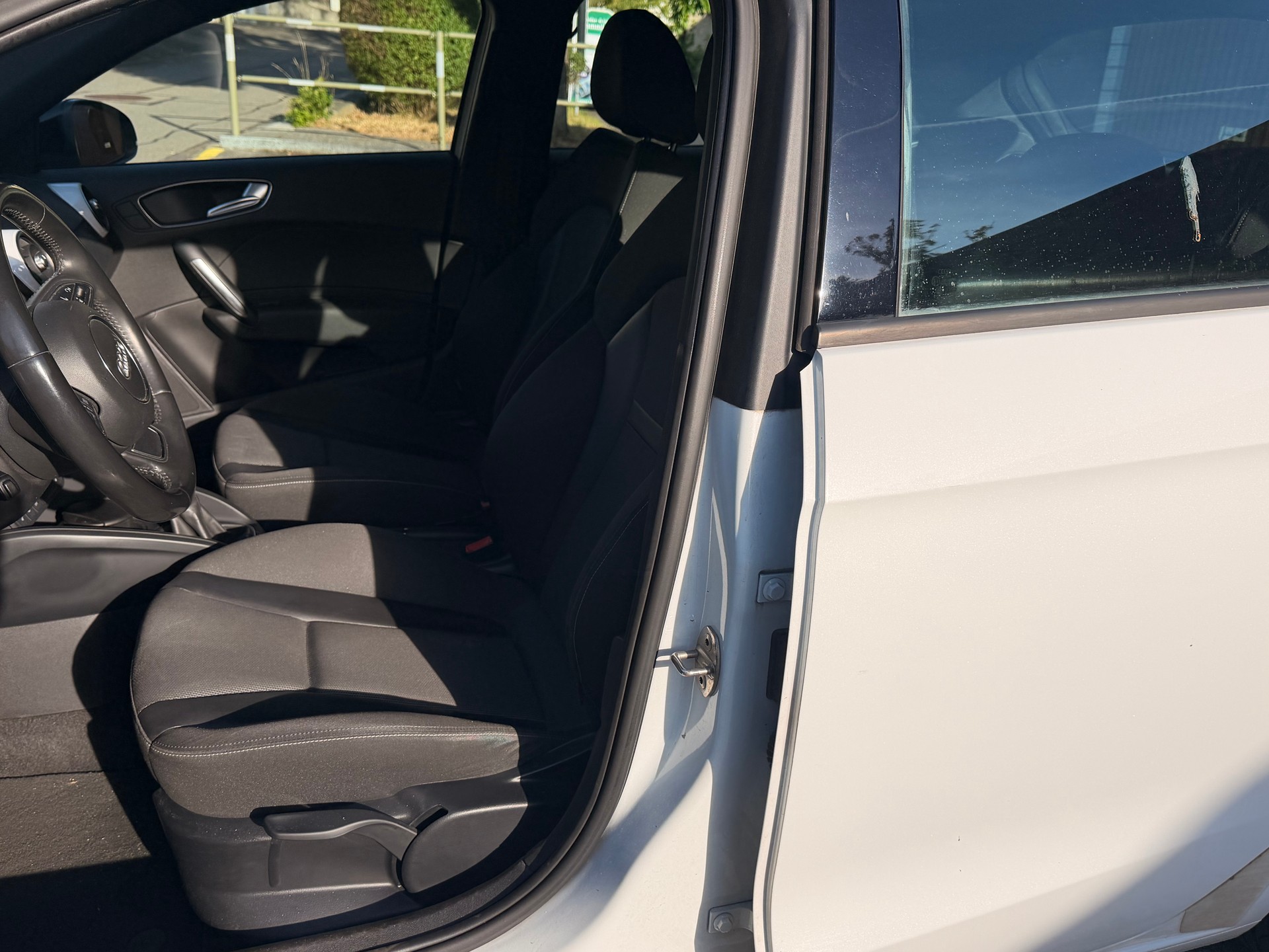 AUDI A1 Sportback 1.6 TDI Attraction-image-3