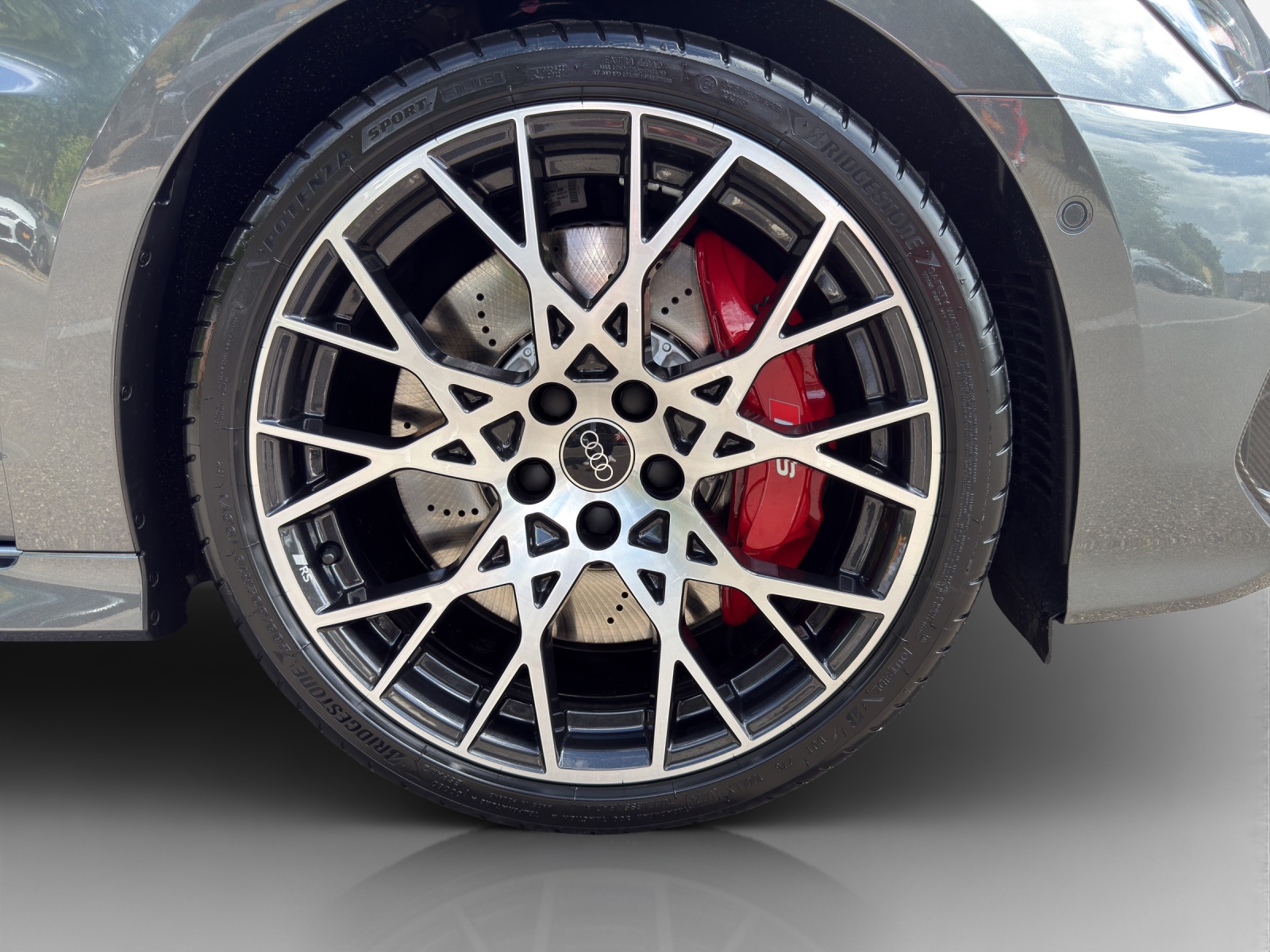 AUDI RS3 Limousine 2.5 TSI quattro S-tronic-image-13