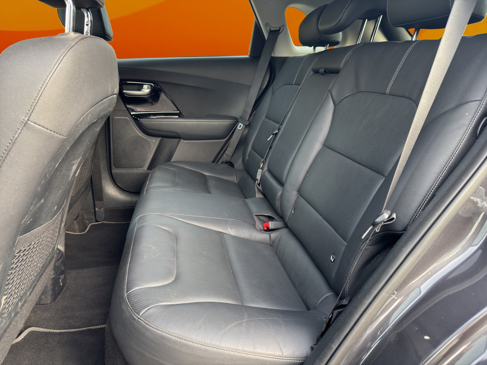 KIA Niro 1.6GDi Hybrid Style DCT-image-11