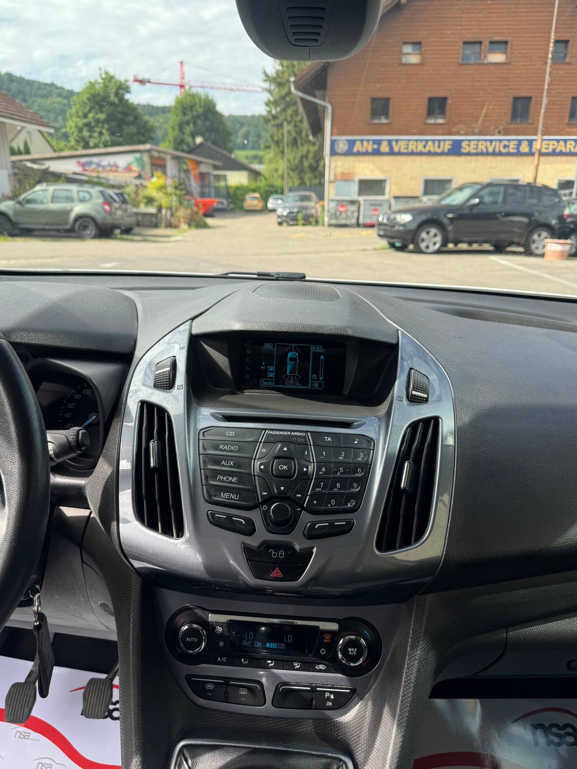 FORD Tourneo Connect 1.6 TDCi Trend-image-11