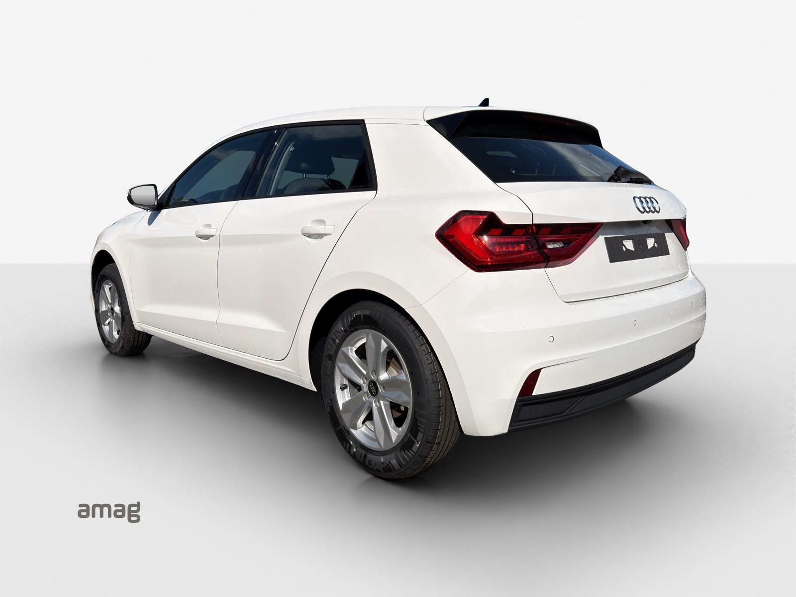 AUDI A1 Sportback 30 TFSI Attraction S-tronic-image-2
