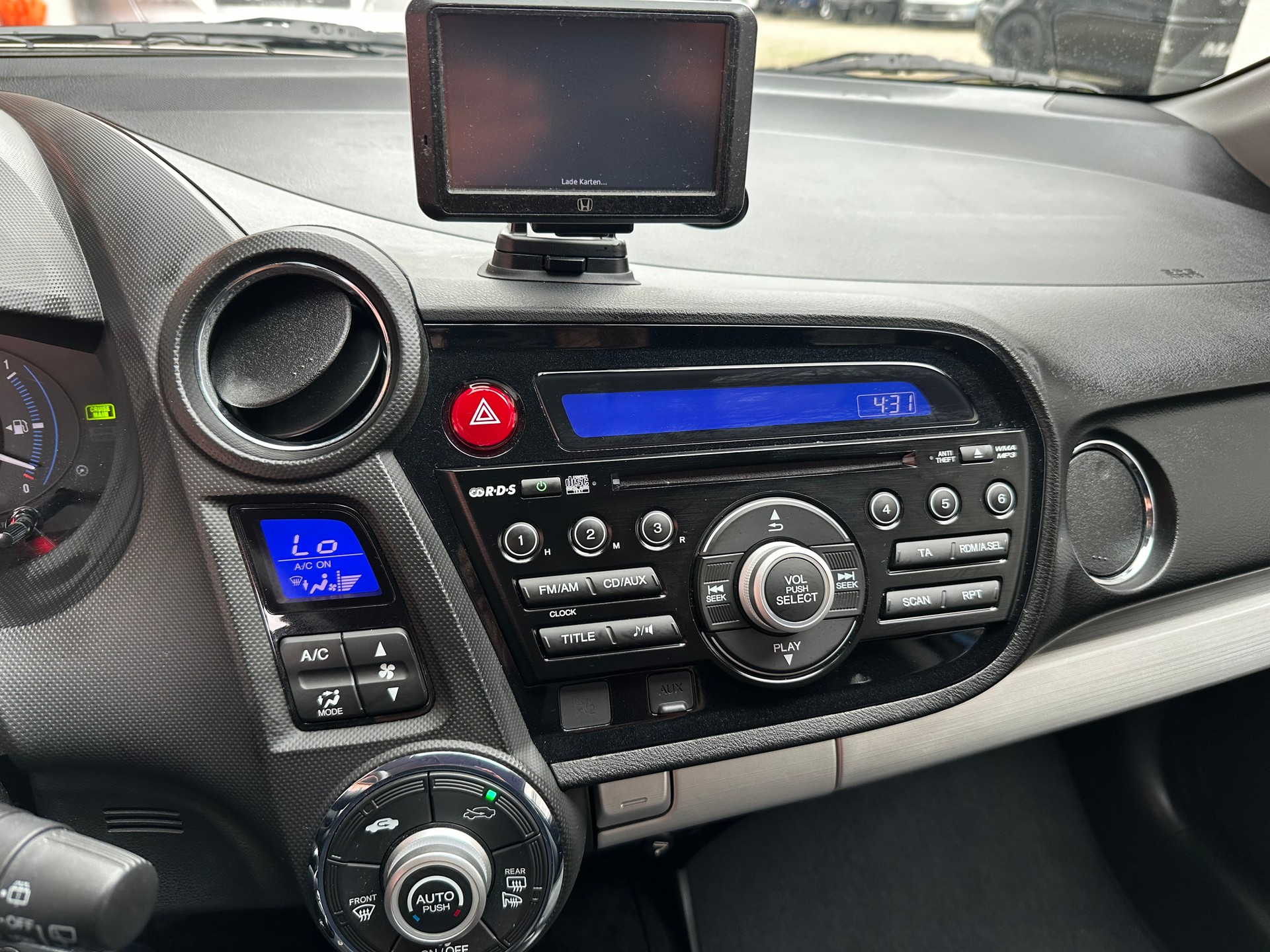 HONDA Insight 1.3i Hybrid Executive CVT-image-7