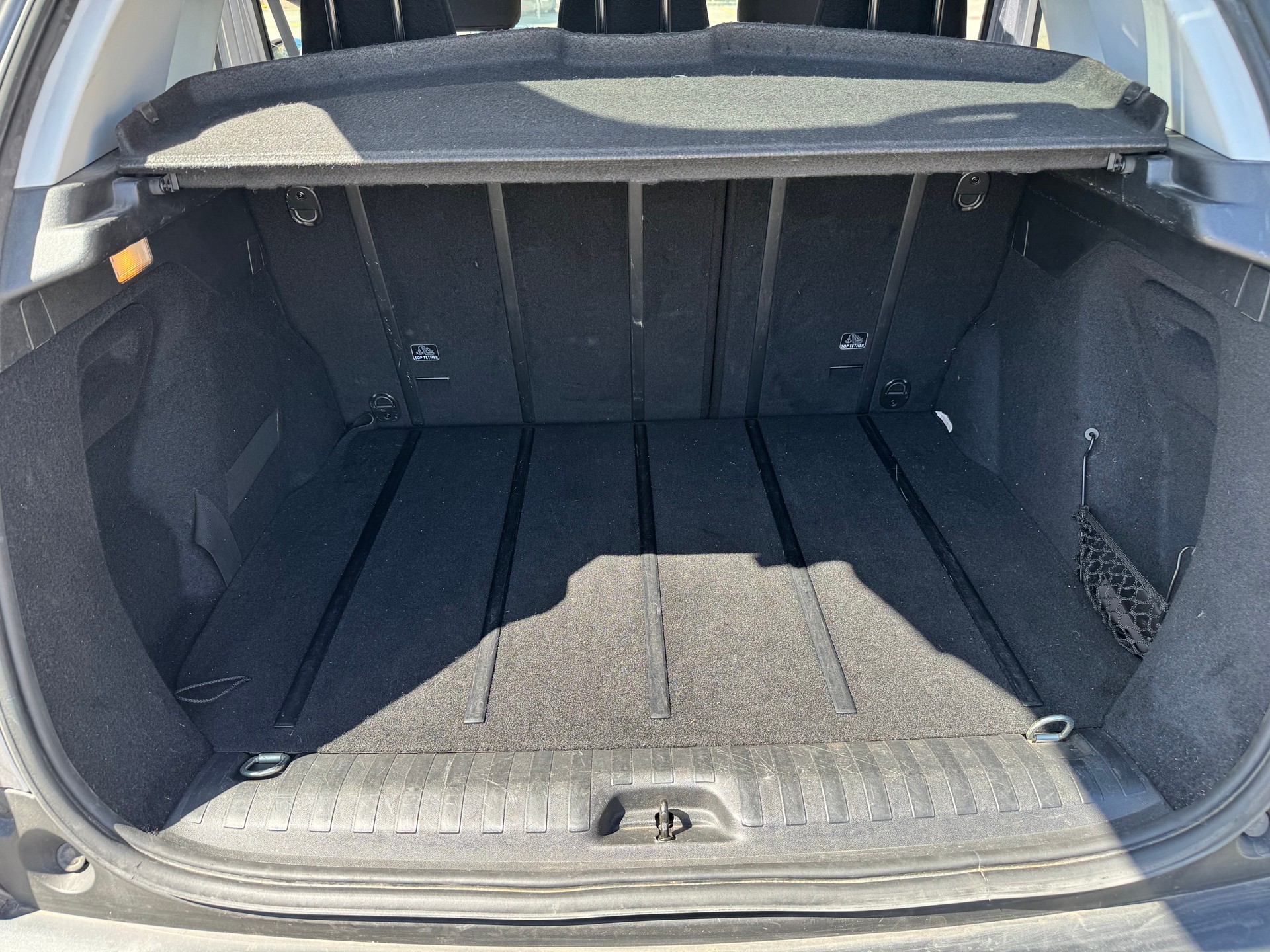 PEUGEOT 2008 1.2 VTI Style-image-8