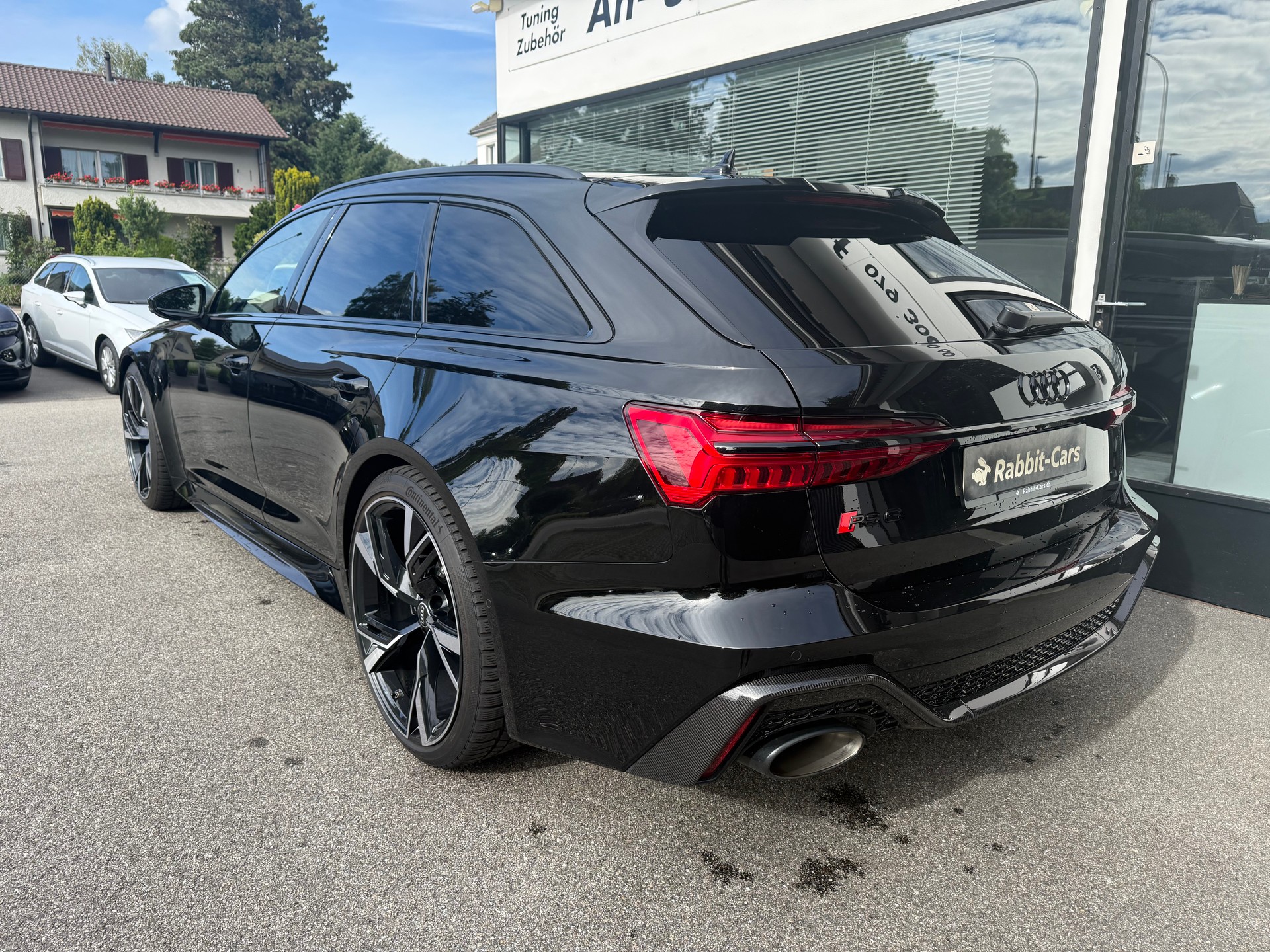 AUDI RS6 Avant 4.0 TFSI V8 quattro-image-3