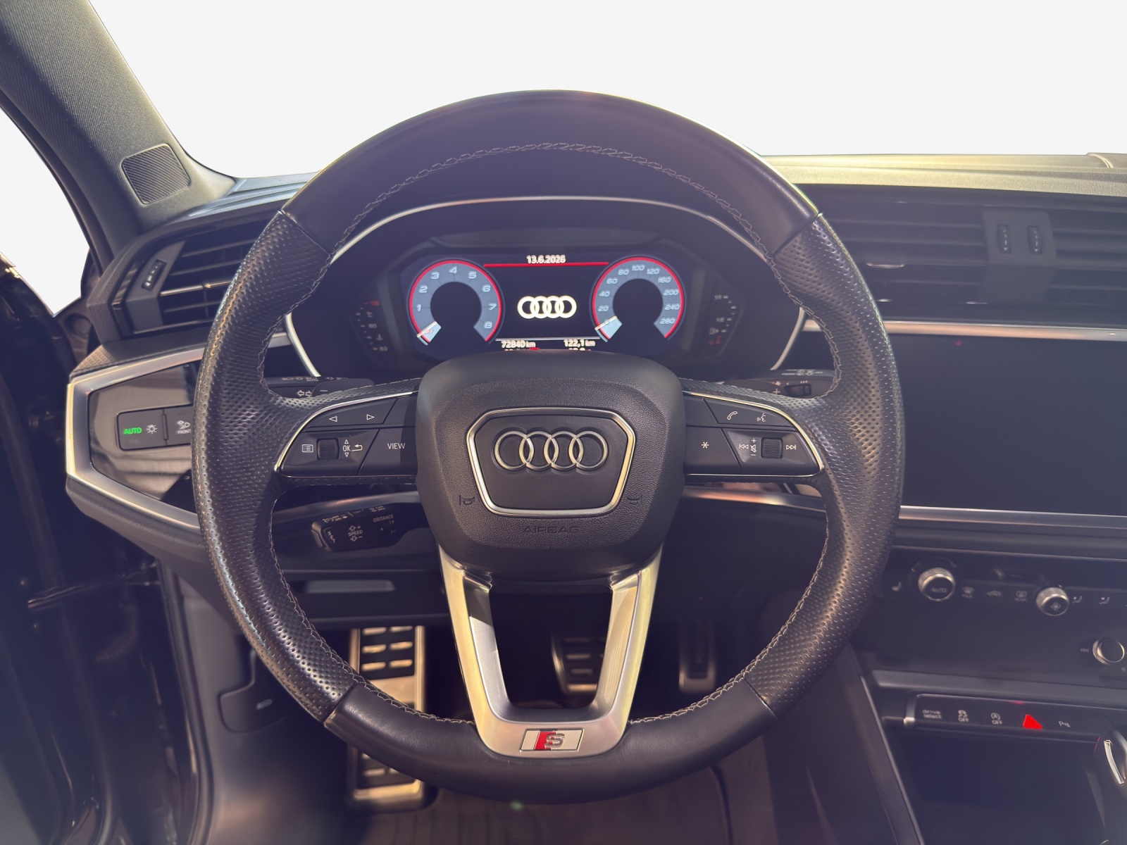 AUDI Q3 Sportback 35 TFSI S line Attraction S-tronic-image-9