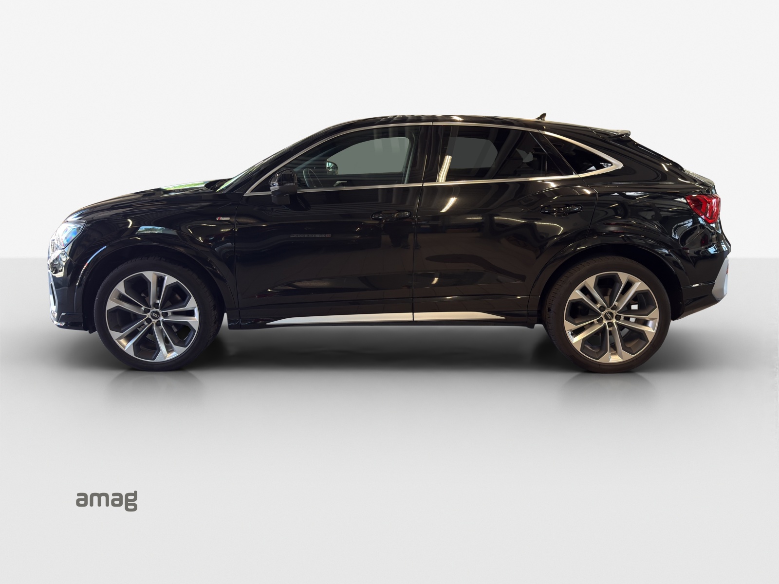 AUDI Q3 Sportback 35 TFSI S line Attraction S-tronic-image-1