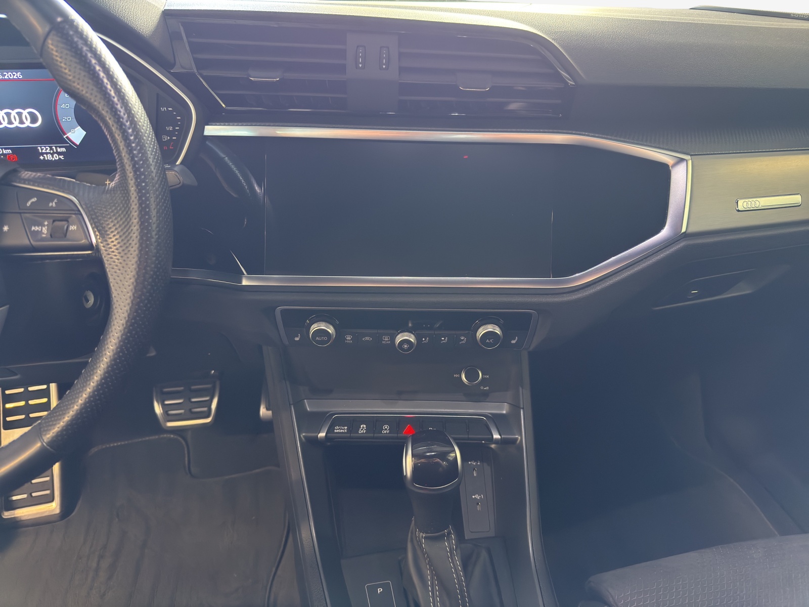 AUDI Q3 Sportback 35 TFSI S line Attraction S-tronic-image-10