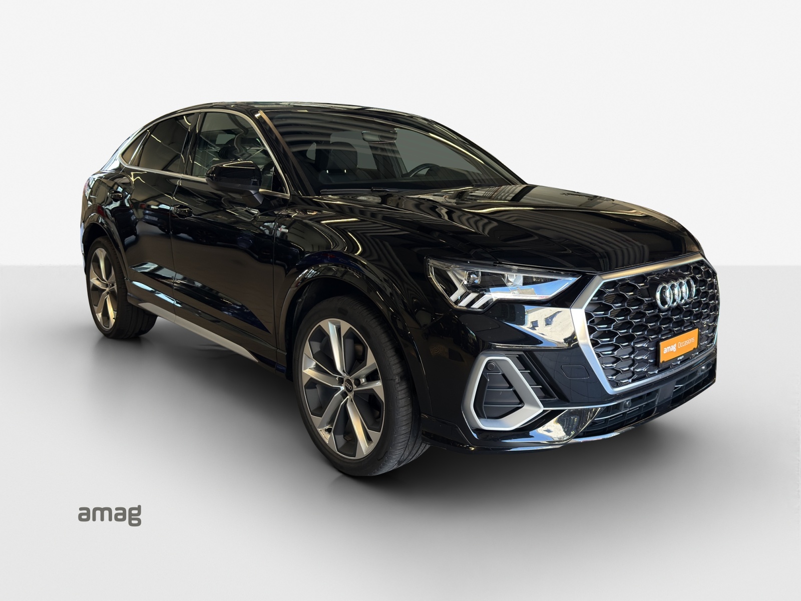 AUDI Q3 Sportback 35 TFSI S line Attraction S-tronic-image-5