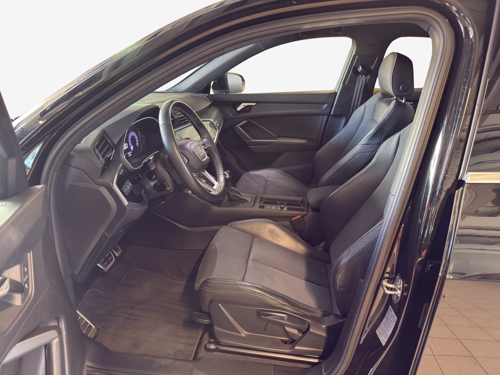 AUDI Q3 Sportback 35 TFSI S line Attraction S-tronic-image-7