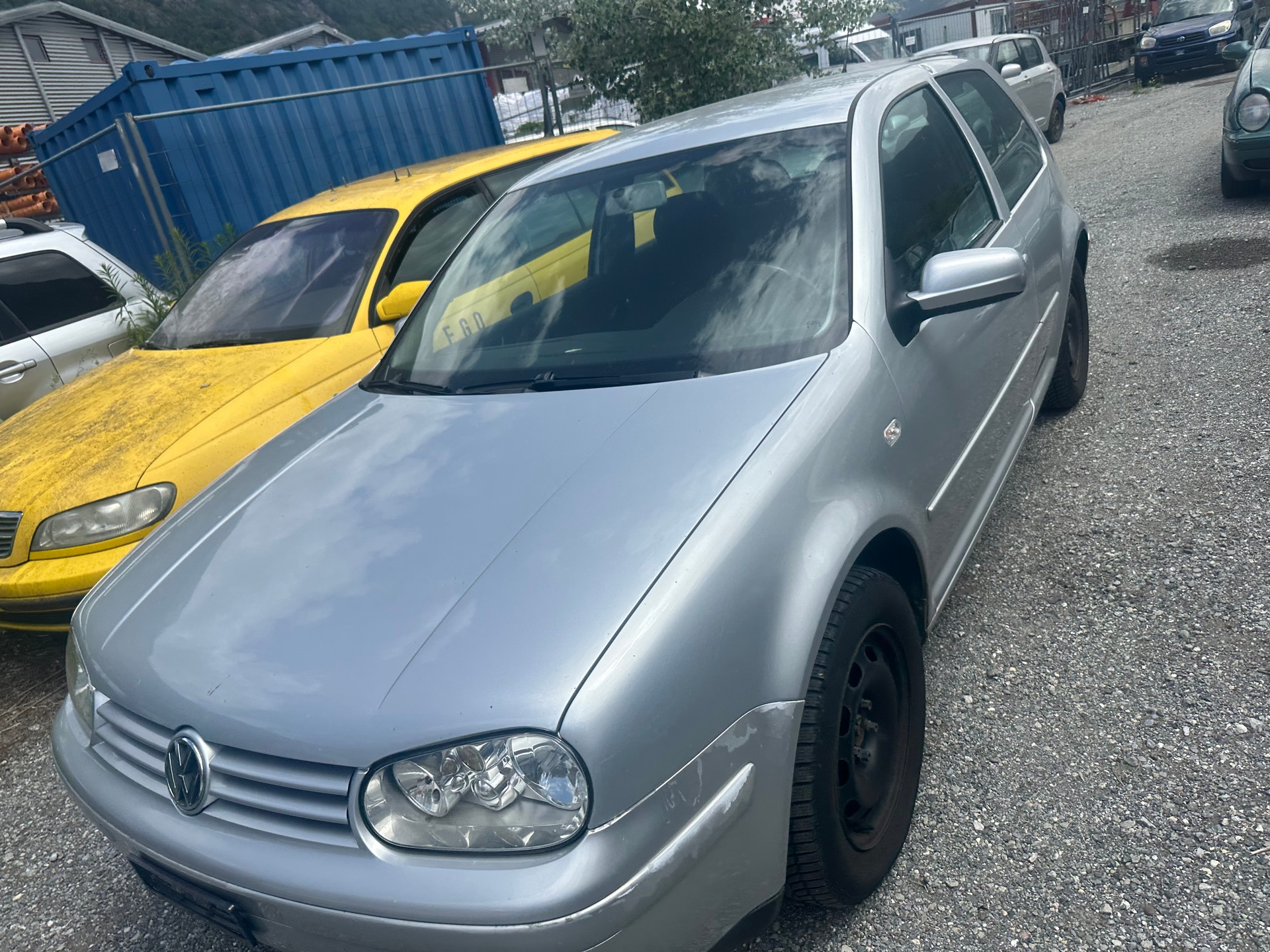 VW Golf 2.0 Comfortline 4Motion-image-2