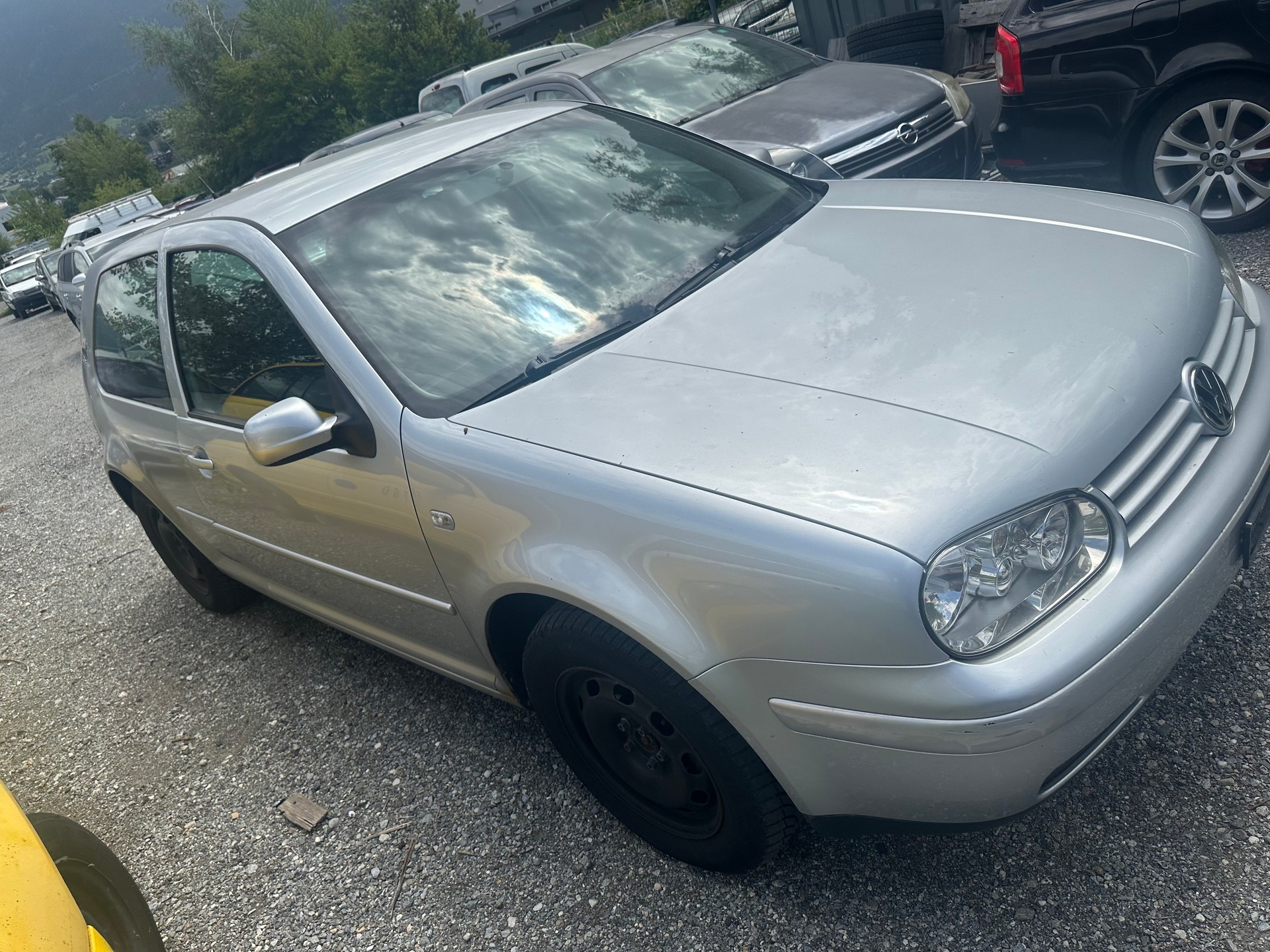 VW Golf 2.0 Comfortline 4Motion-image-1