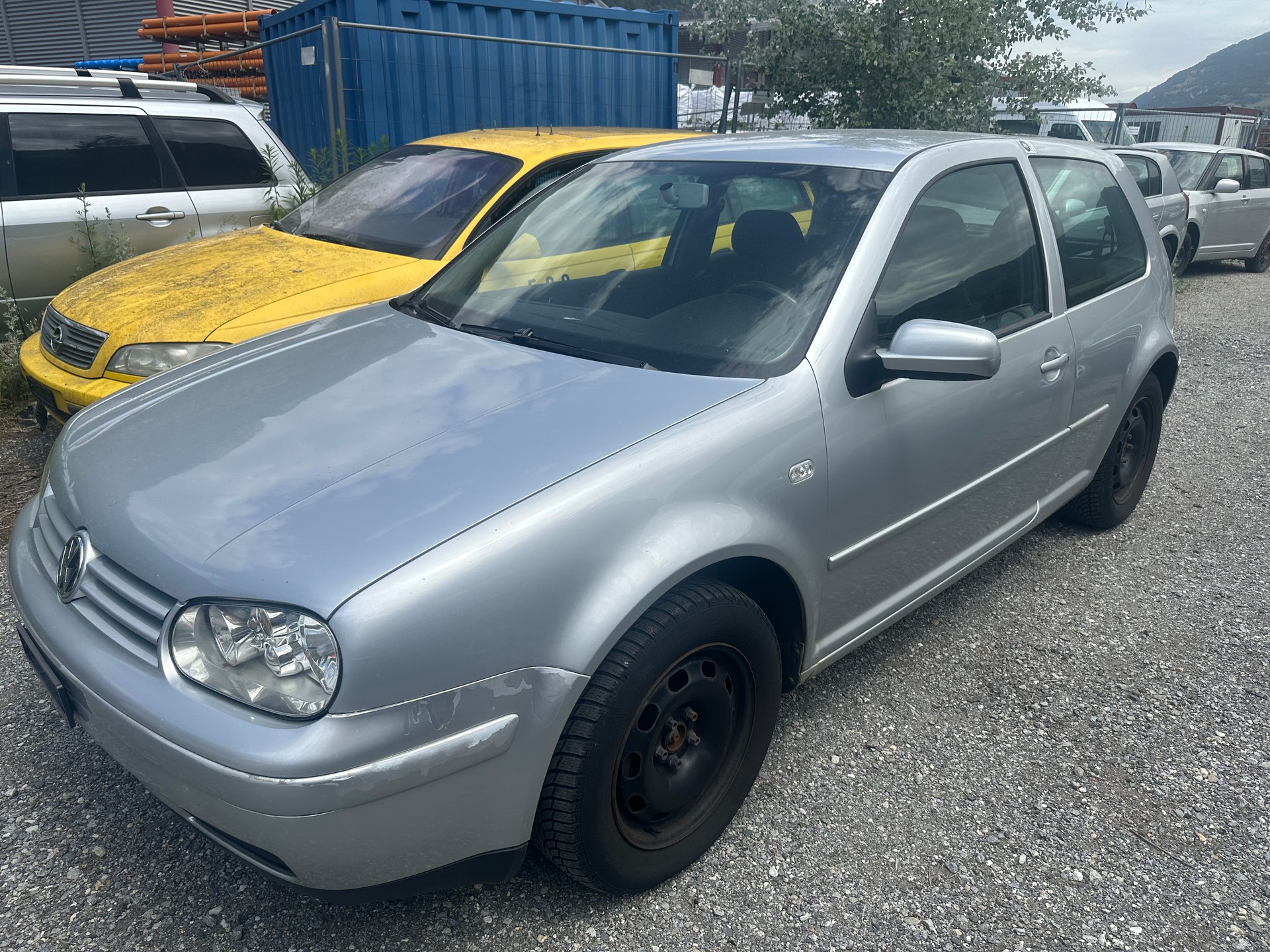 VW Golf 2.0 Comfortline 4Motion-image-12