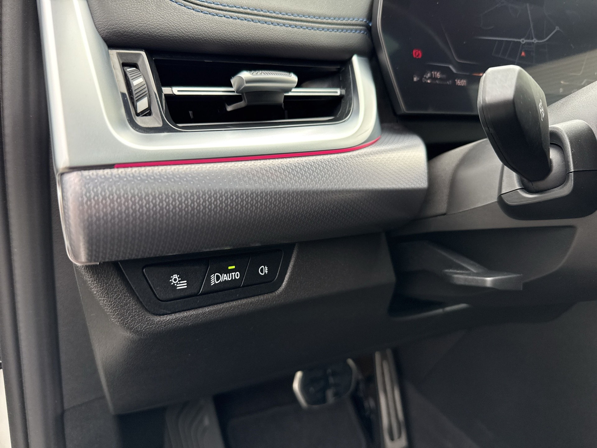 BMW 225e xDrive Active Tourer M Sport-image-19