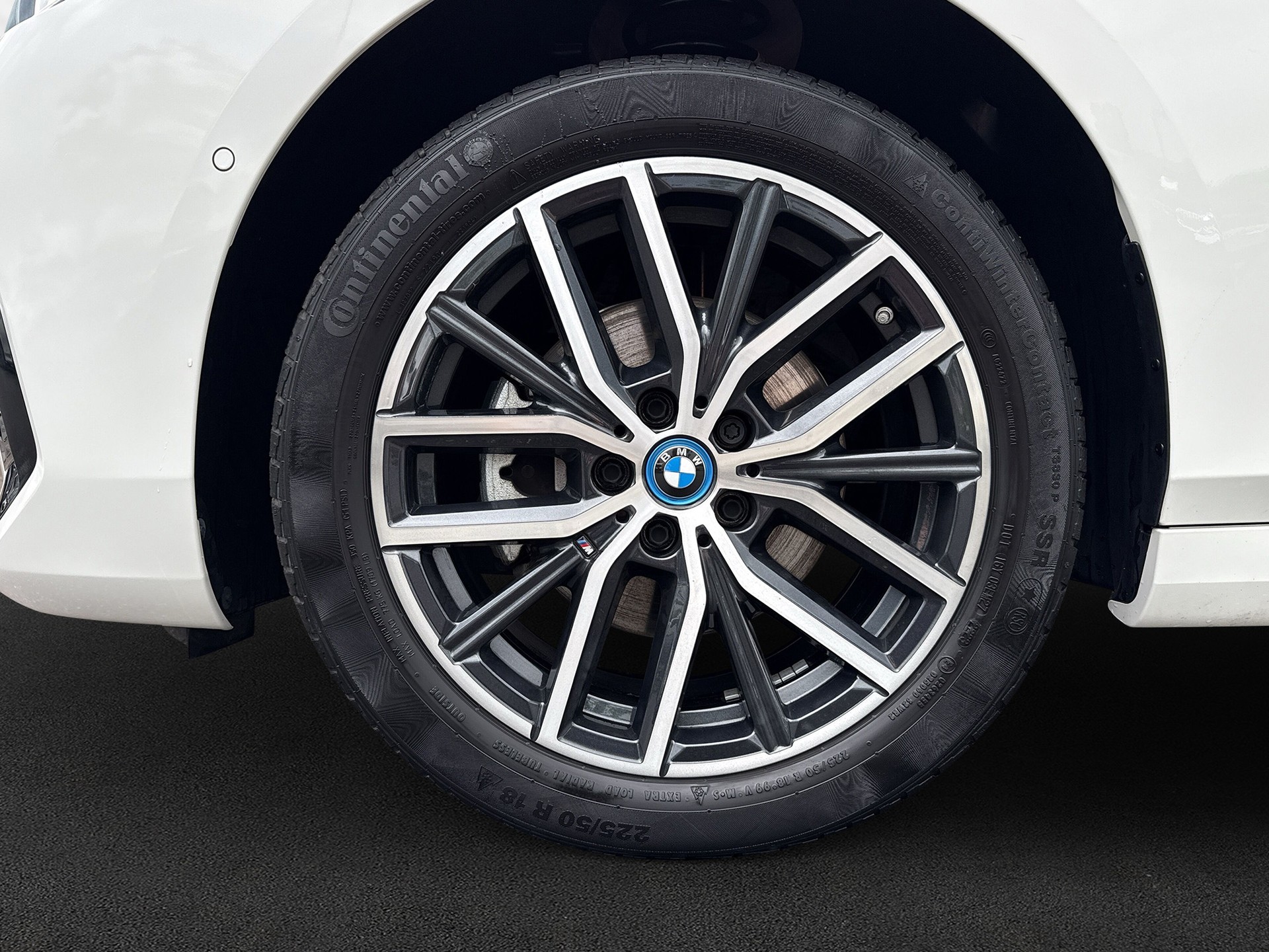 BMW 225e xDrive Active Tourer M Sport-image-8