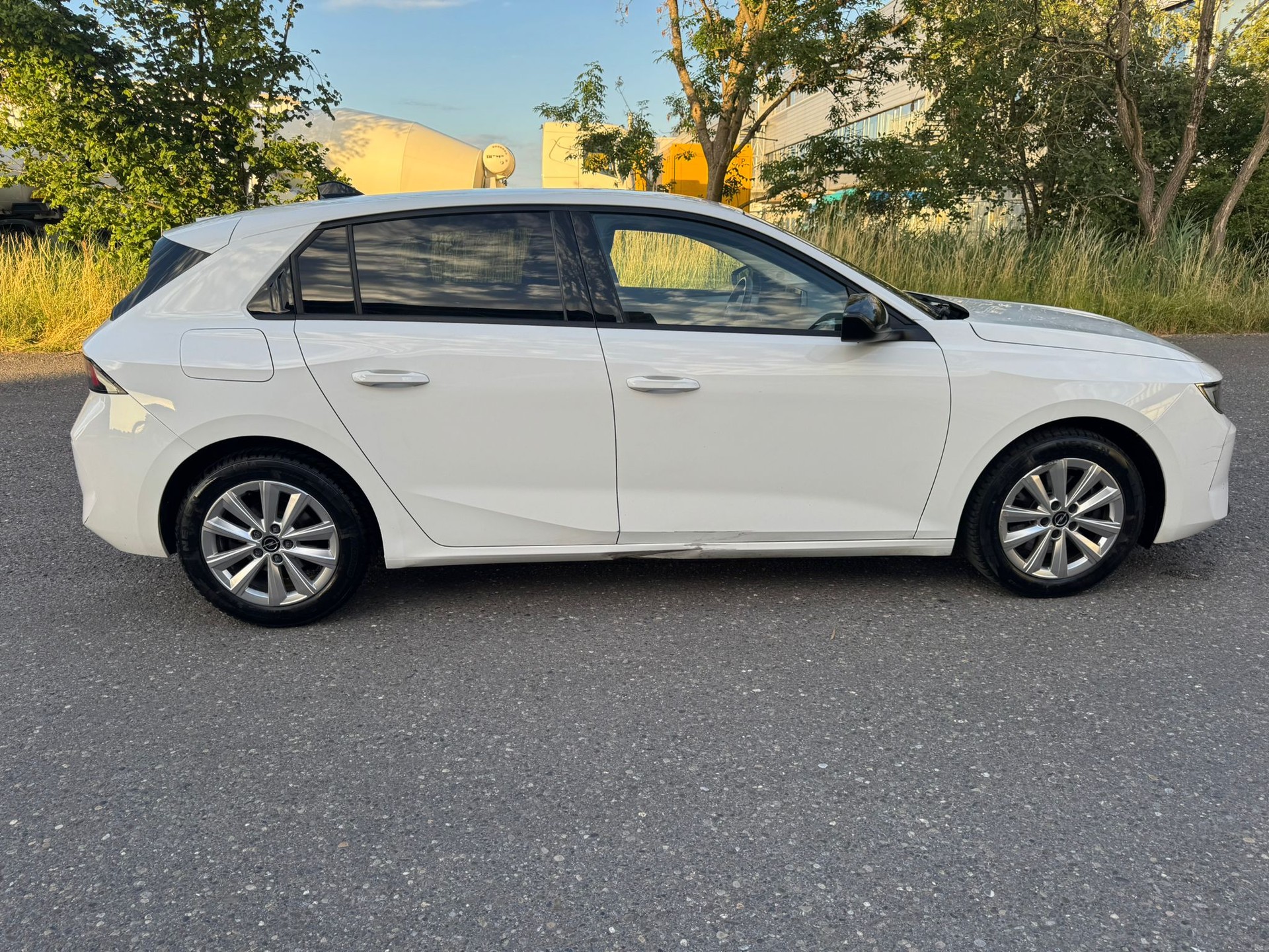 OPEL Astra 1.5 d Swiss A-image-8