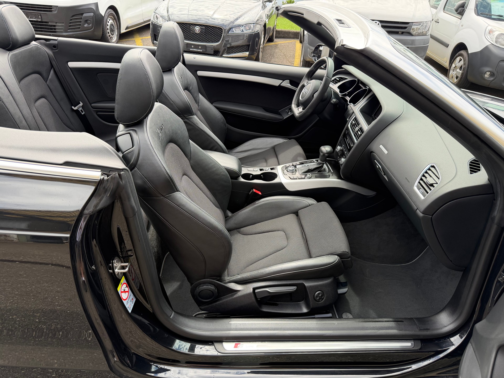 AUDI A5 S-LINE Cabriolet 2.0 TDI multitronic-image-12