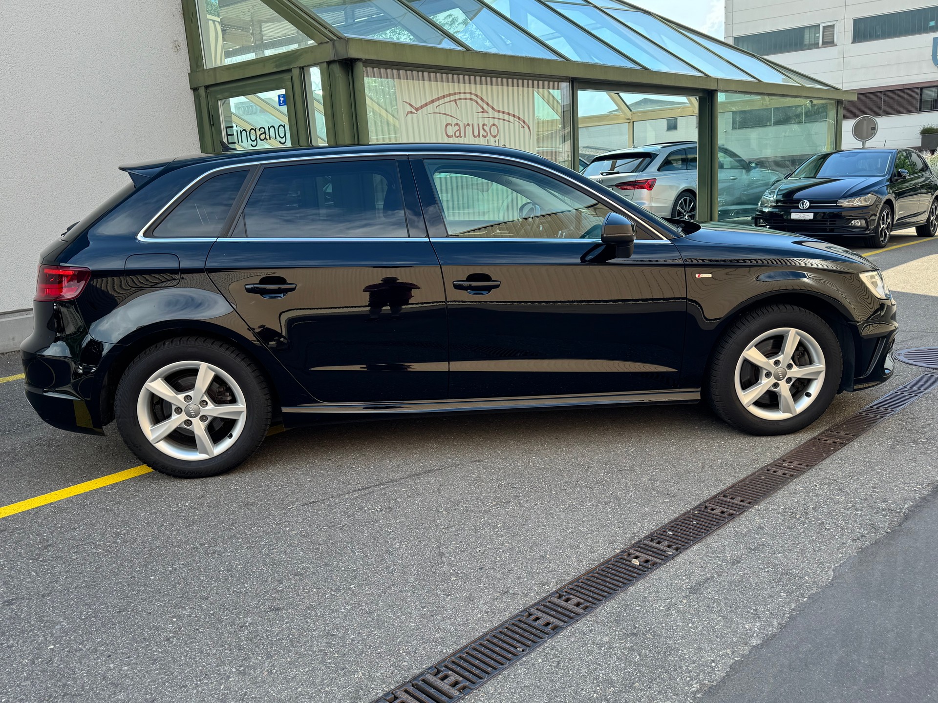 AUDI A3 Sportback 1.8 TFSI Ambition S-tronic*Assistentspaket-image-2