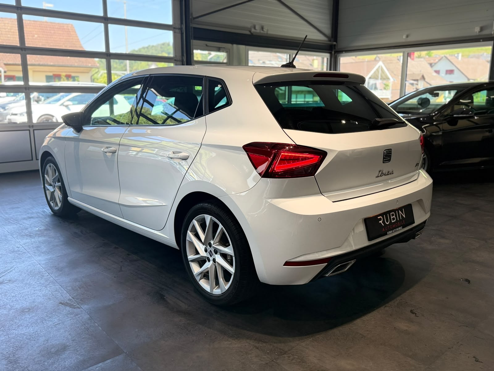SEAT Ibiza 1.0 EcoTSI FR DSG-image-2