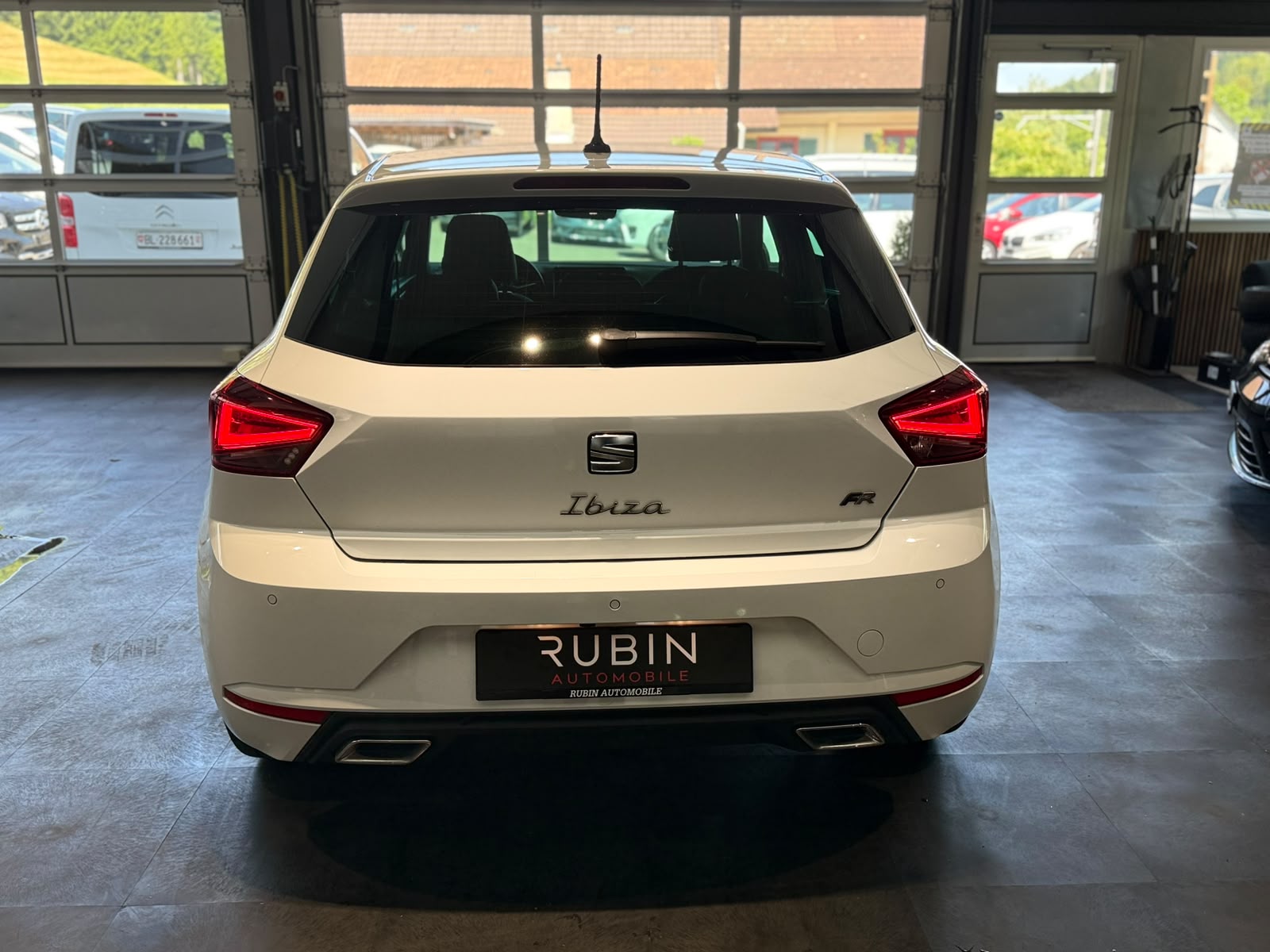 SEAT Ibiza 1.0 EcoTSI FR DSG-image-3