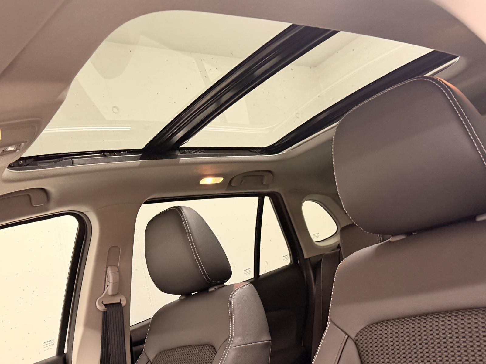SUZUKI S-Cross 1.4 T Compact Top Hybrid 4x4-image-9