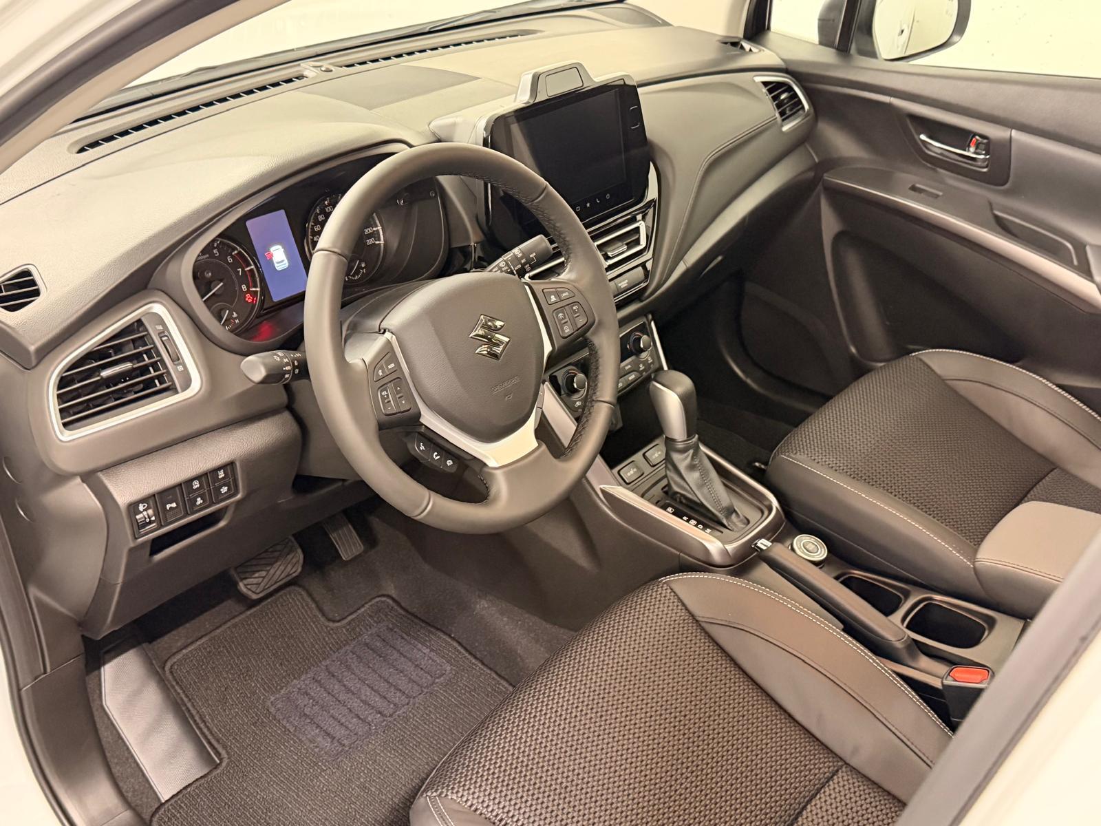SUZUKI S-Cross 1.4 T Compact Top Hybrid 4x4-image-5