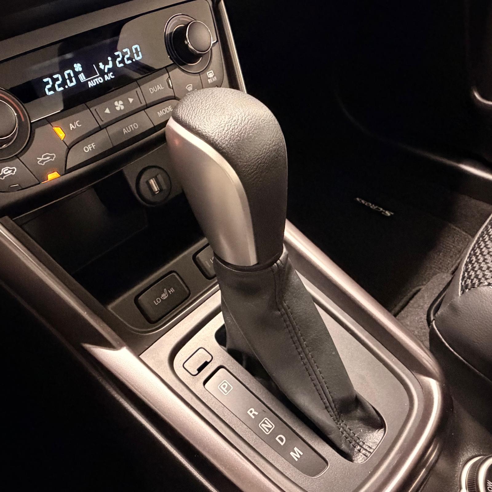 SUZUKI S-Cross 1.4 T Compact Top Hybrid 4x4-image-8