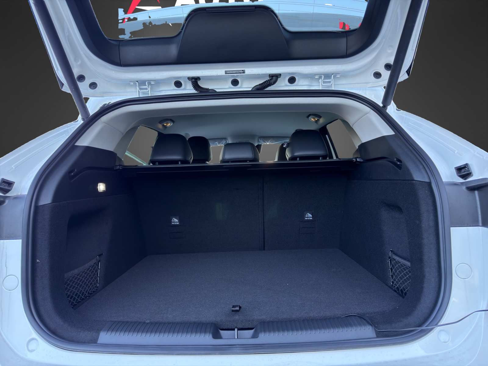 MG HS 1.5 Hybrid Luxury-image-8