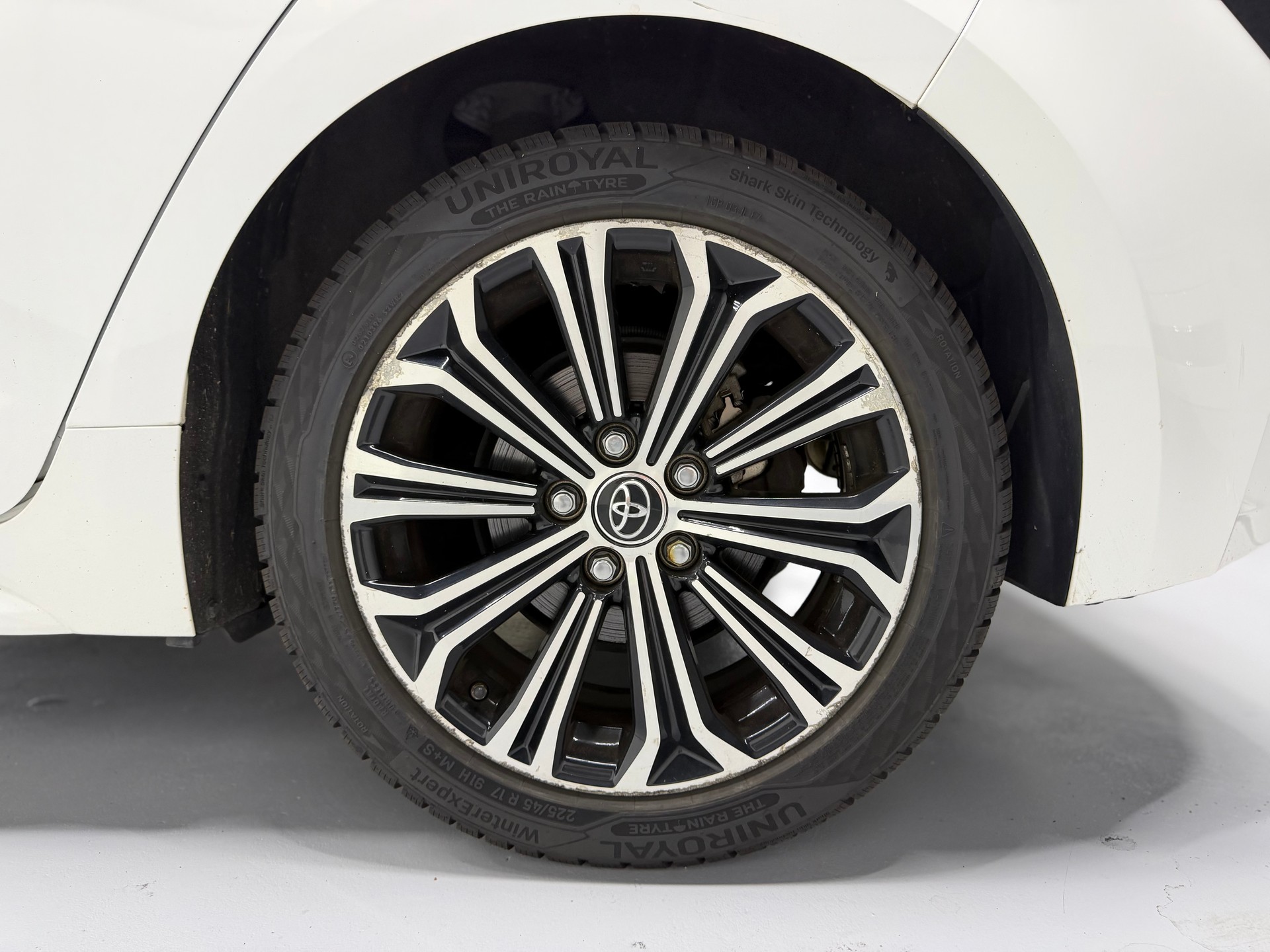 TOYOTA Corolla 1.8 HSD Comfort e-CVT-image-22