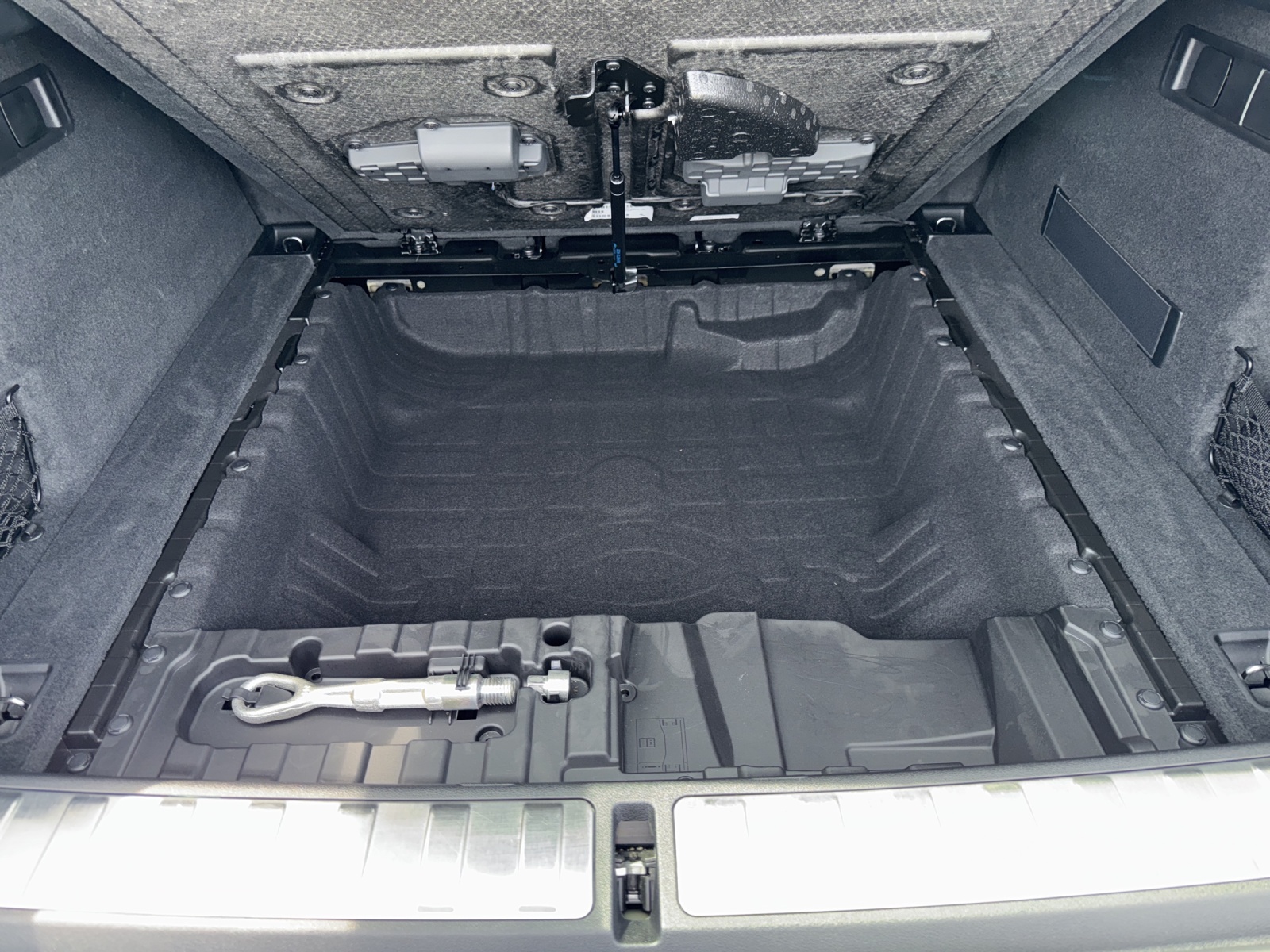 BMW X6 M50i M AERODYNAMIKPAKET-image-22