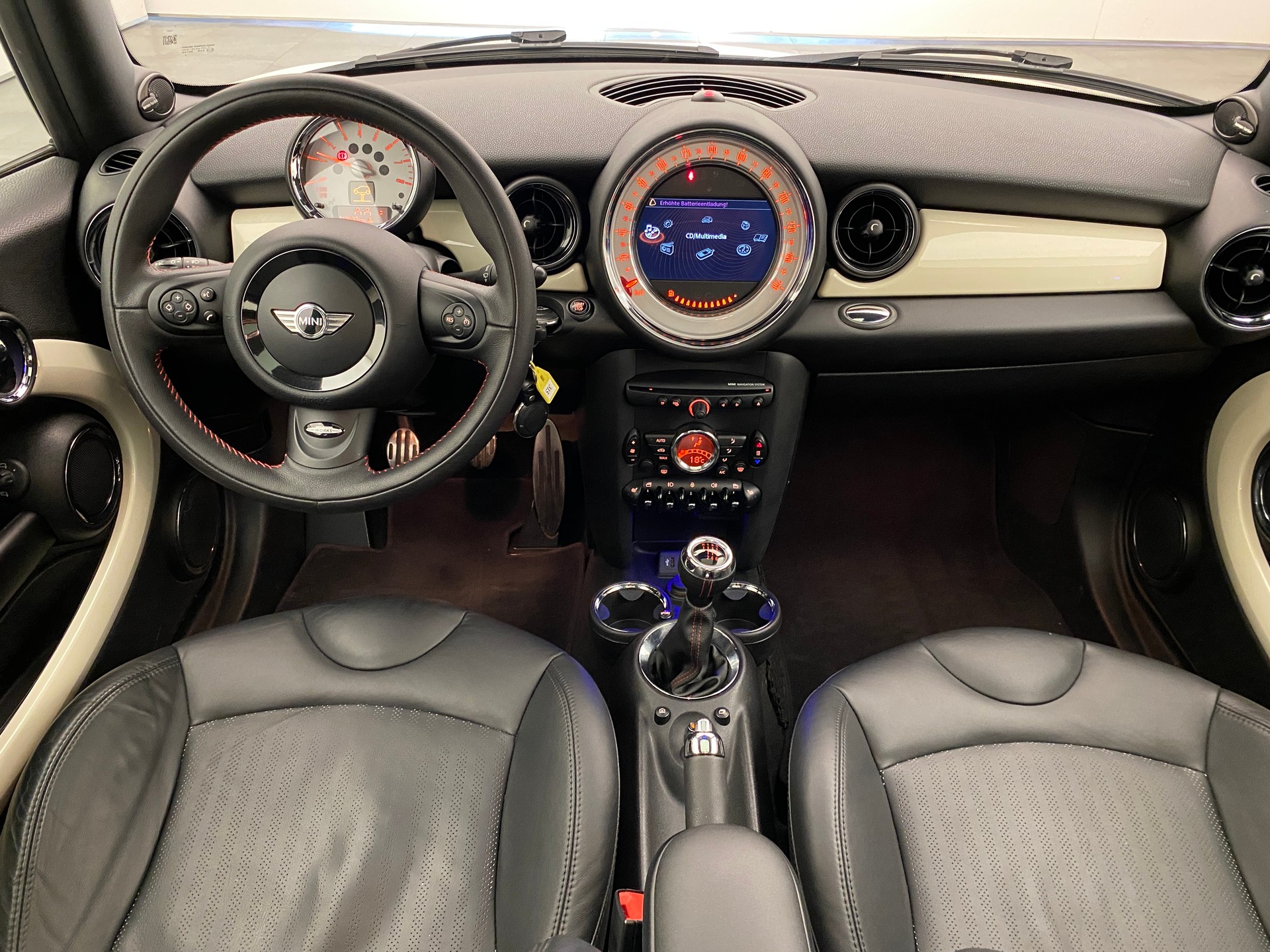 MINI Mini Cooper S John Mini Cooper Works Edition-image-7