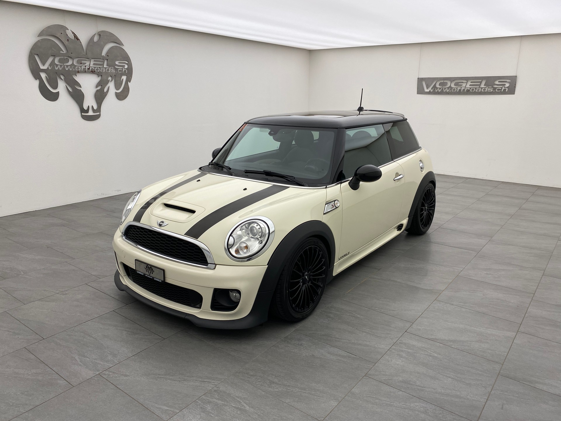 MINI Mini Cooper S John Mini Cooper Works Edition