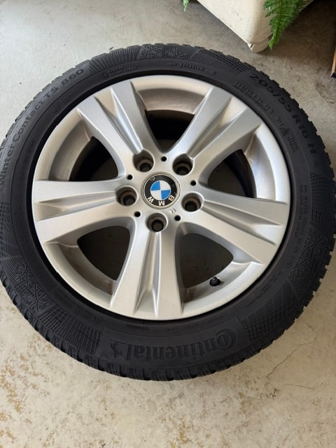 BMW 120i Cabrio-image-22