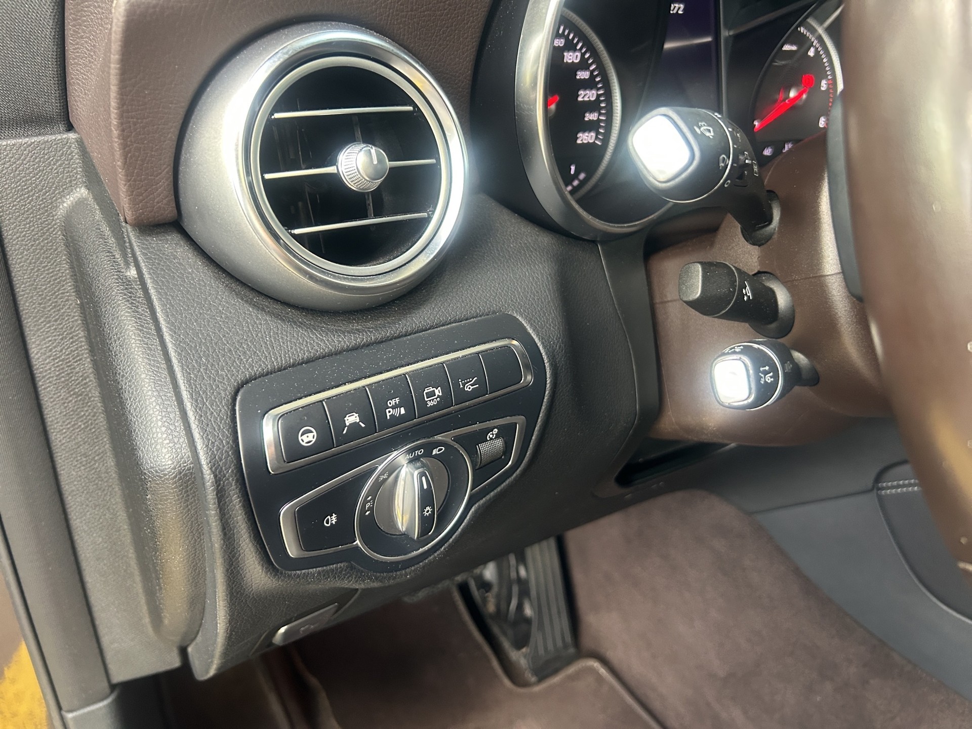 MERCEDES-BENZ GLC 250 d 4m-image-18