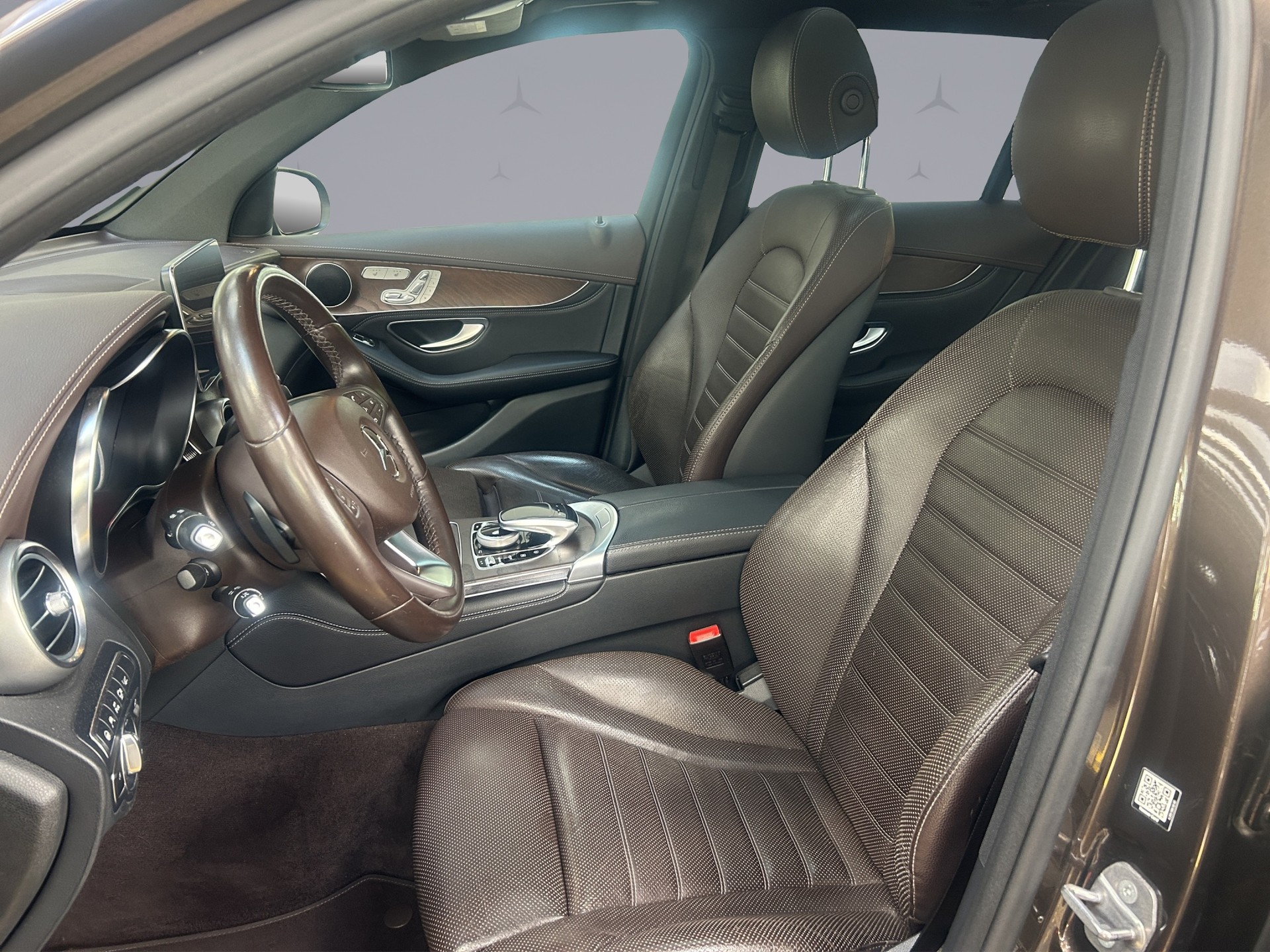 MERCEDES-BENZ GLC 250 d 4m-image-8