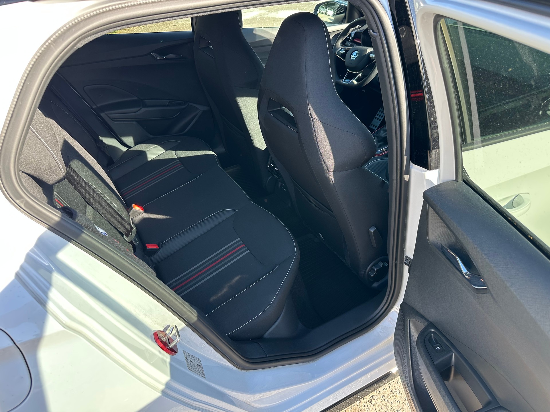 SKODA Fabia 1.5 TSI Monte Carlo DSG-image-10