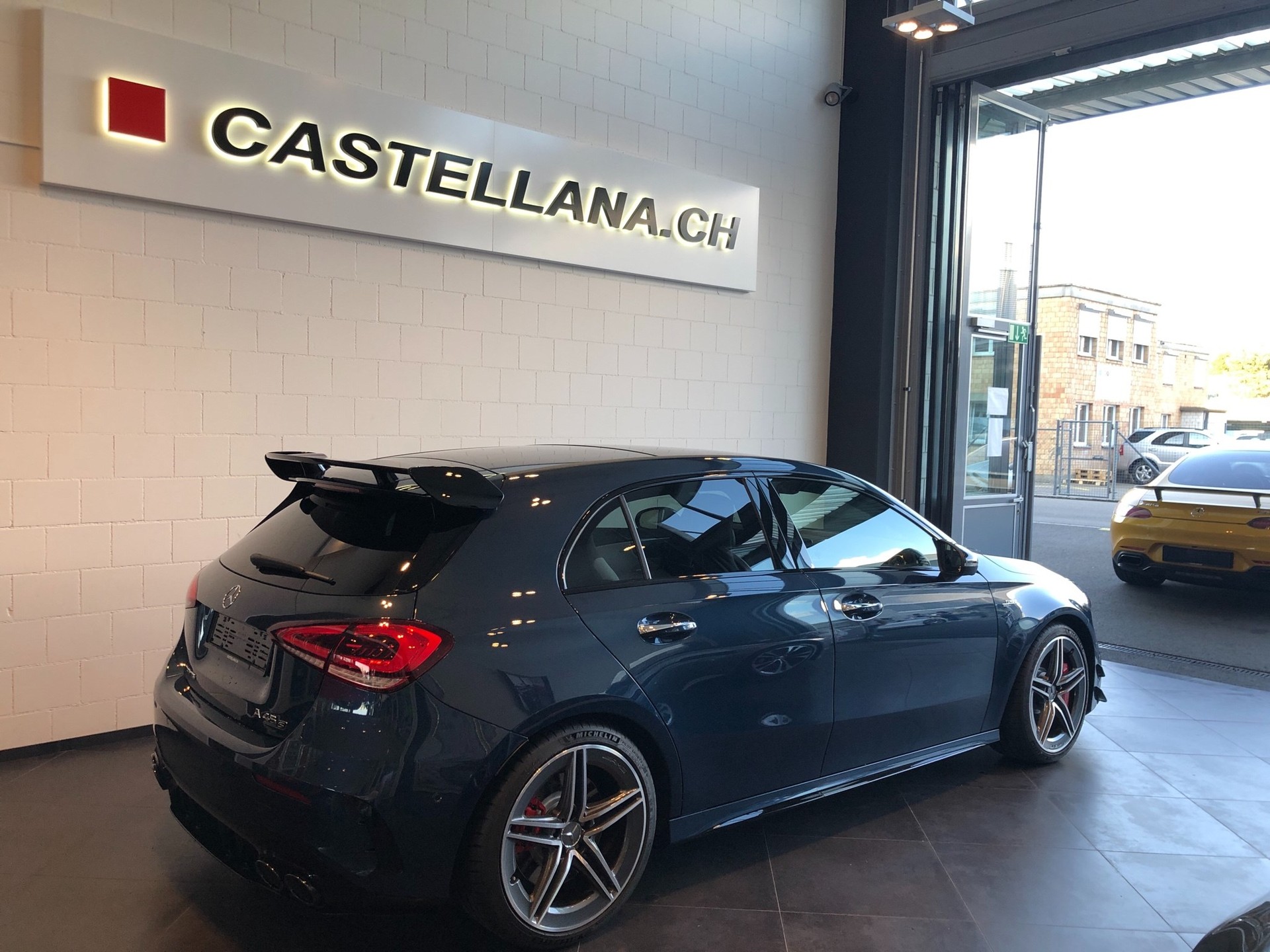 MERCEDES-BENZ A 45 S AMG 4Matic+ Speedshift-image-1