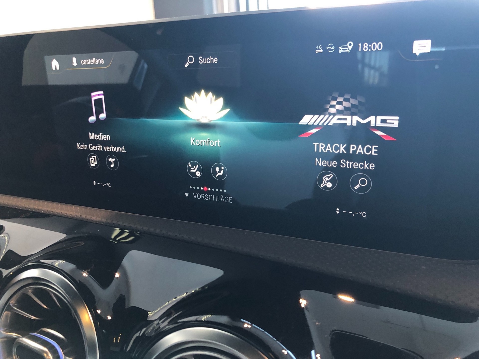 MERCEDES-BENZ A 45 S AMG 4Matic+ Speedshift-image-13