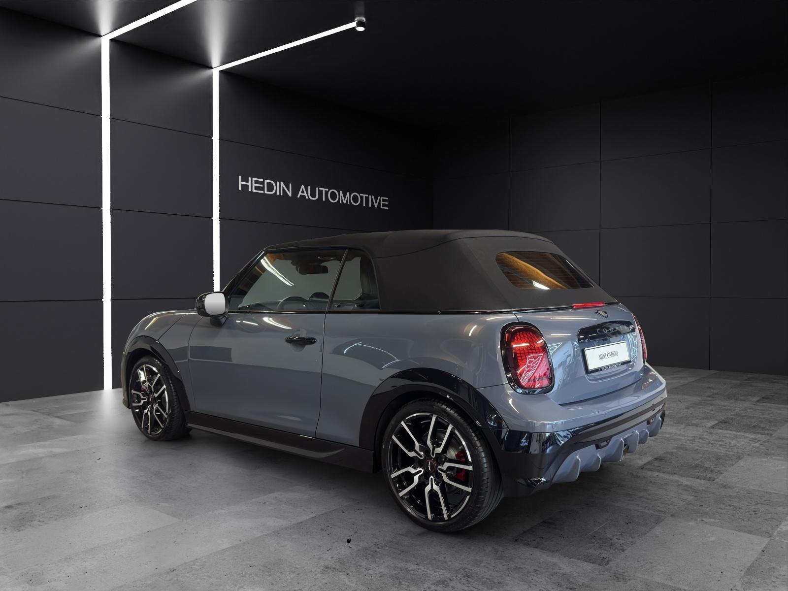 MINI Cabrio F67 2.0i John Cooper Works-image-2
