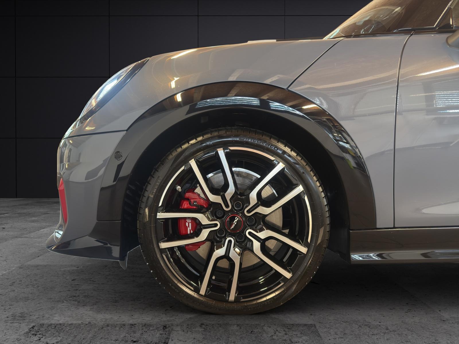 MINI Cabrio F67 2.0i John Cooper Works-image-8