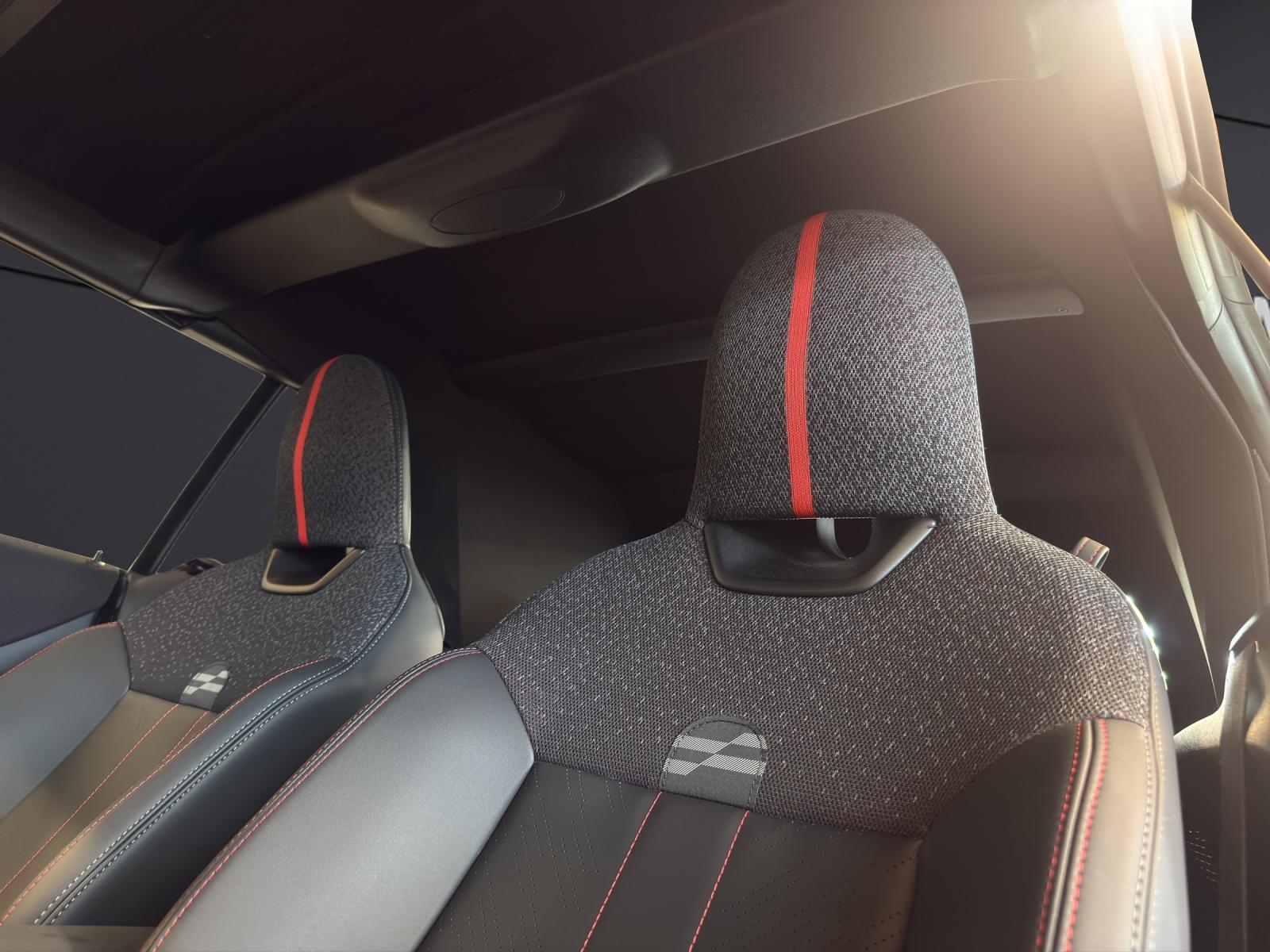 MINI Cabrio F67 2.0i John Cooper Works-image-20