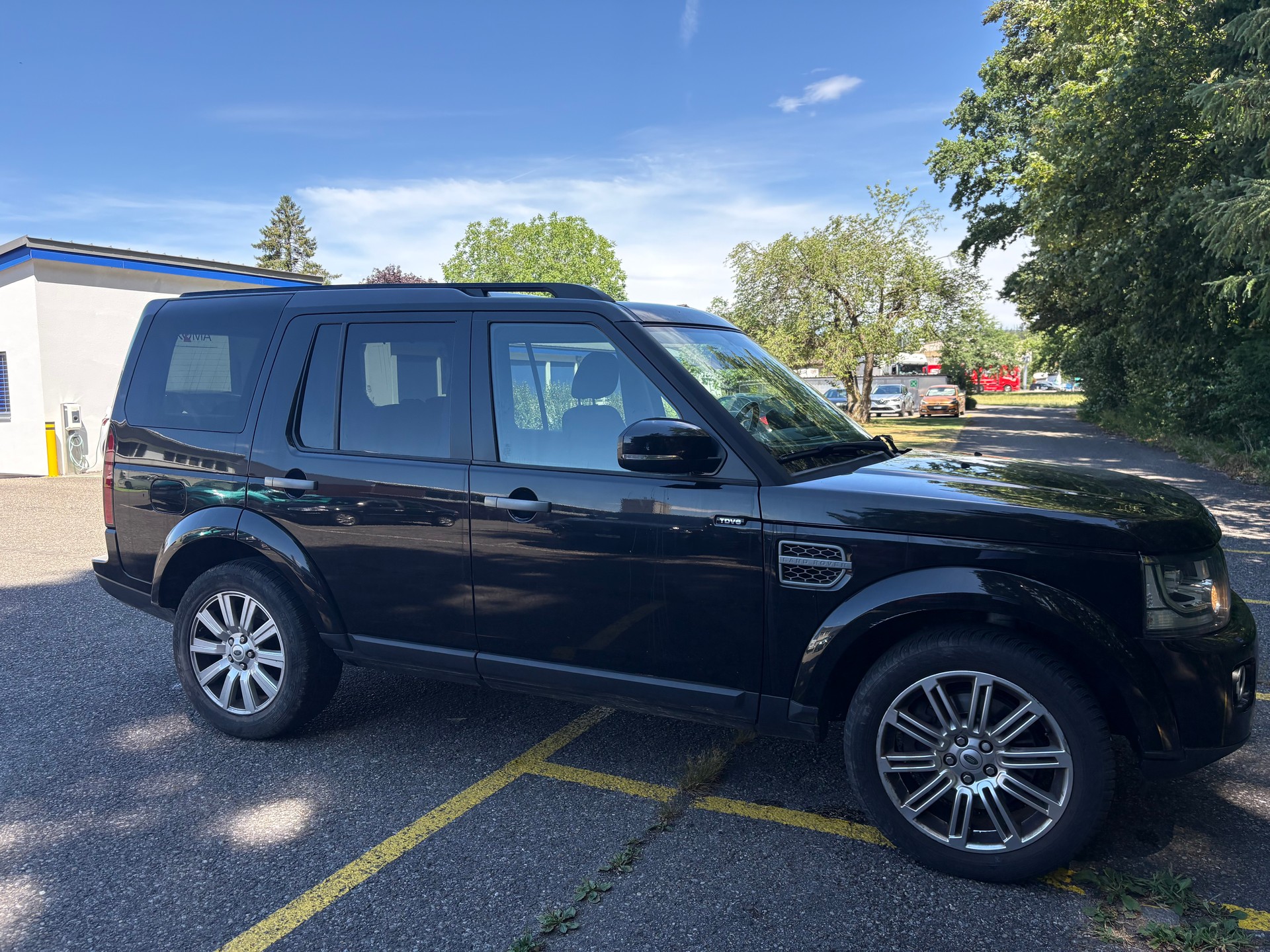 LAND ROVER Discovery 3.0 TDV6 SE Automatic-image-5