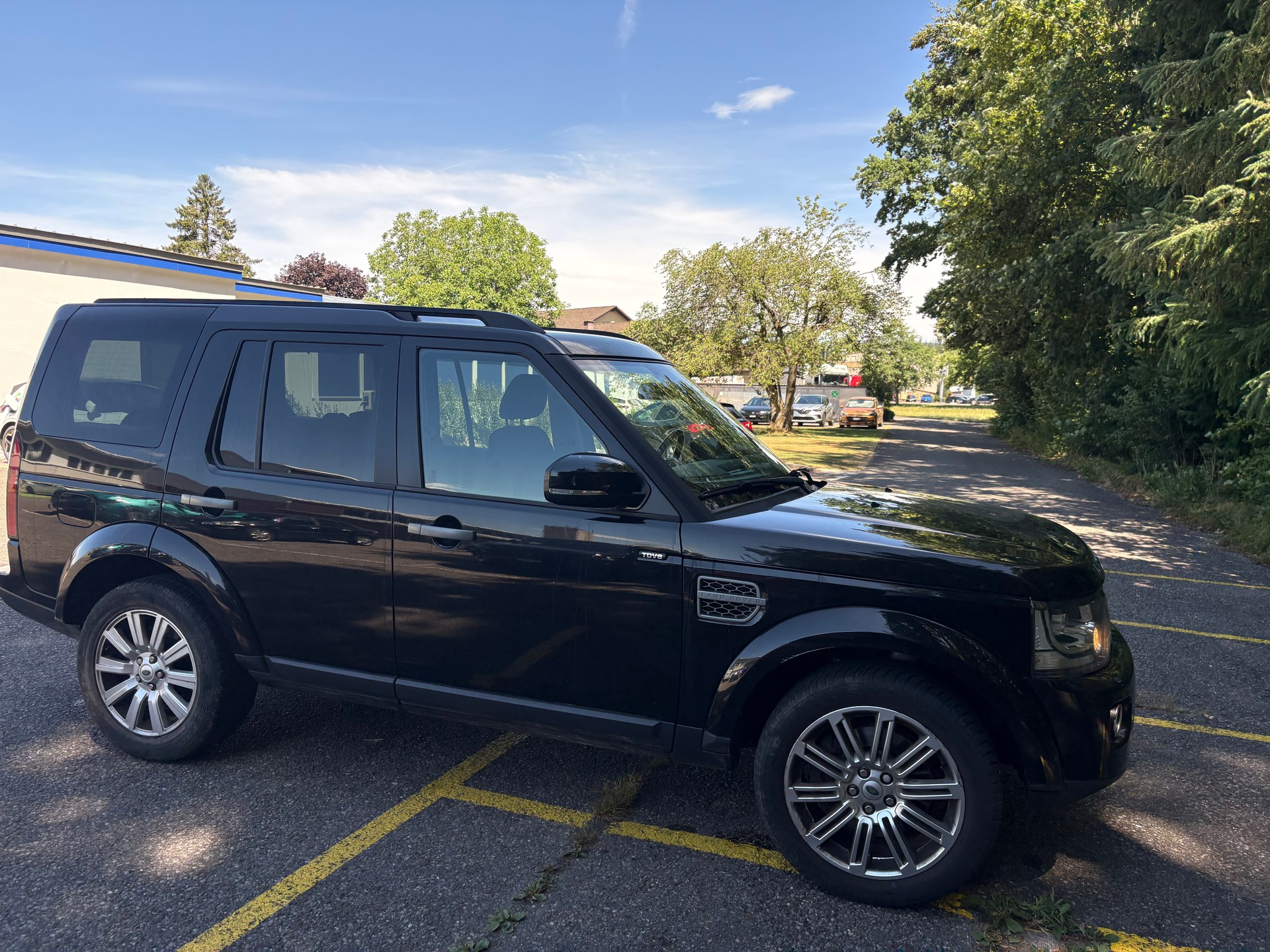 LAND ROVER Discovery 3.0 TDV6 SE Automatic-image-3