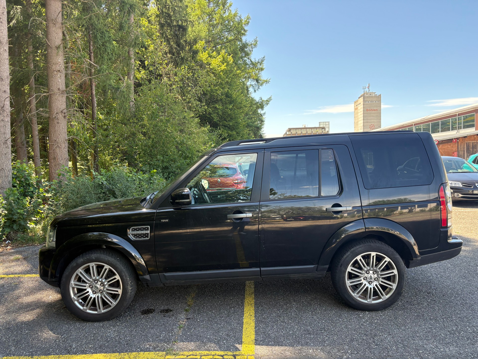 LAND ROVER Discovery 3.0 TDV6 SE Automatic-image-6