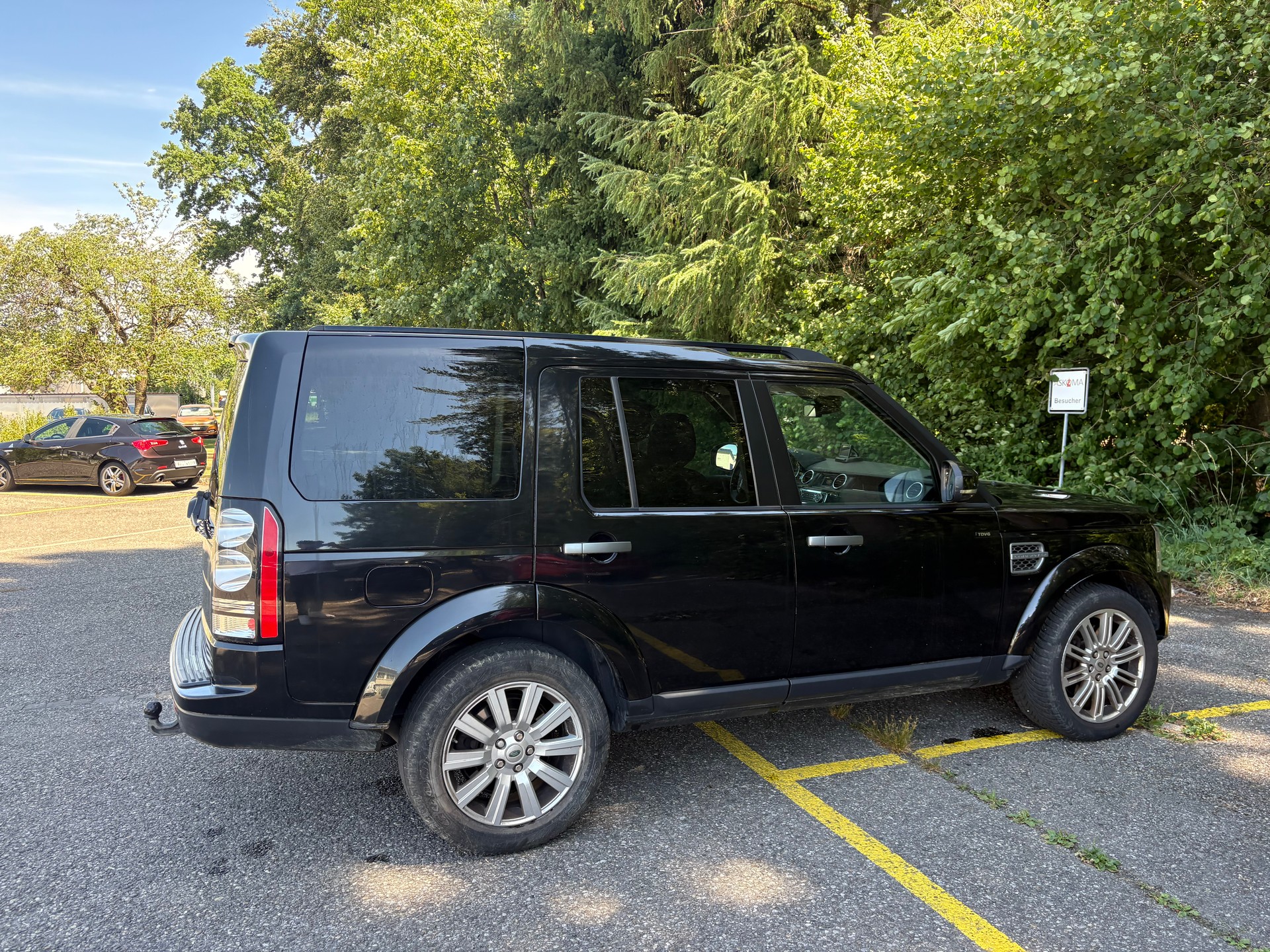 LAND ROVER Discovery 3.0 TDV6 SE Automatic-image-12