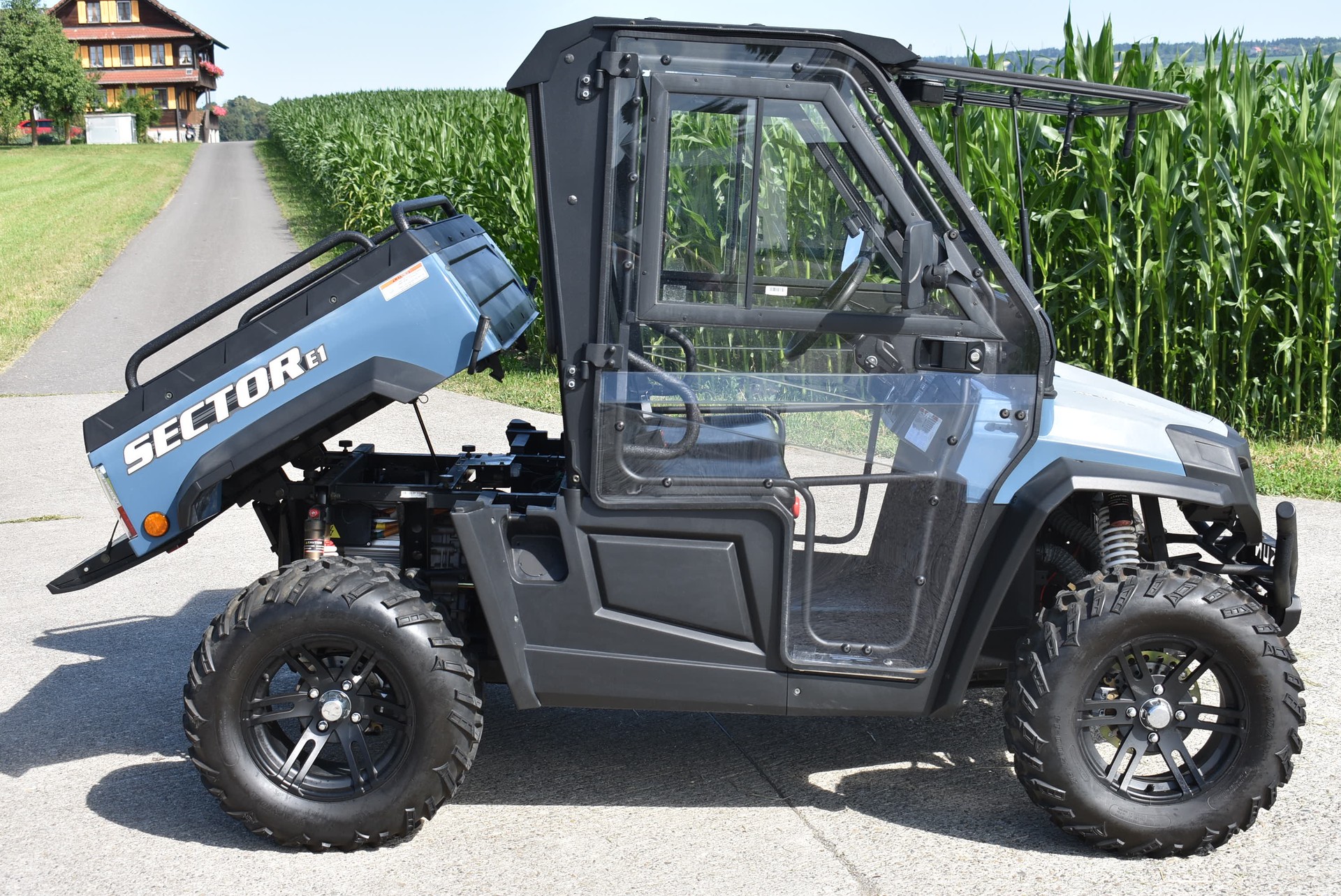 HISUN Sector E1 Elektro 4x4-image-8